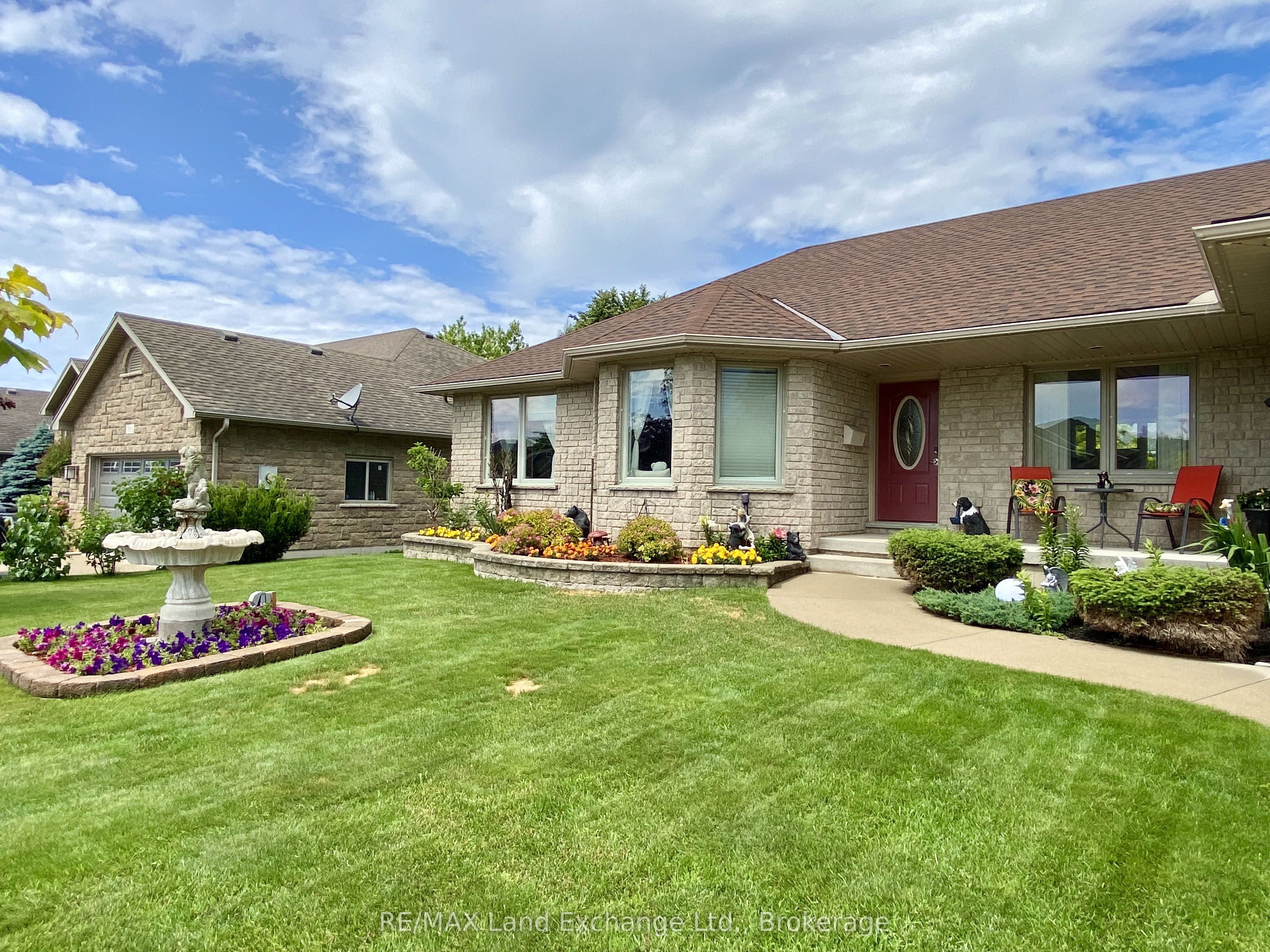 785 Woodland Drive, Saugeen Shores, ON N0H 2C4 photo 2