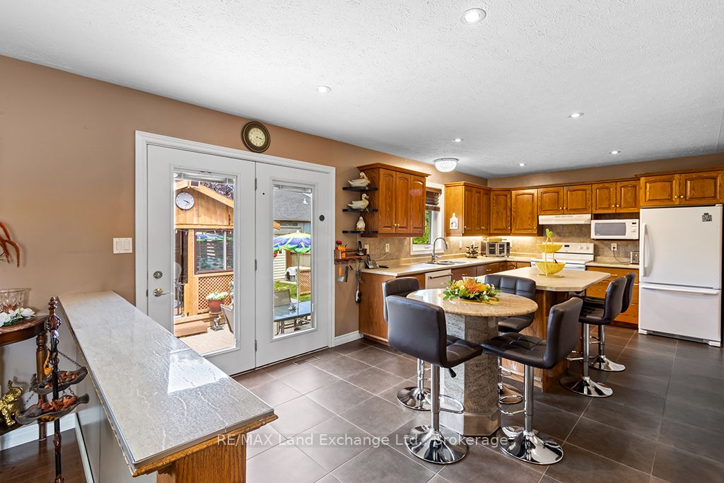 785 Woodland Drive, Saugeen Shores, ON N0H 2C4 photo 5