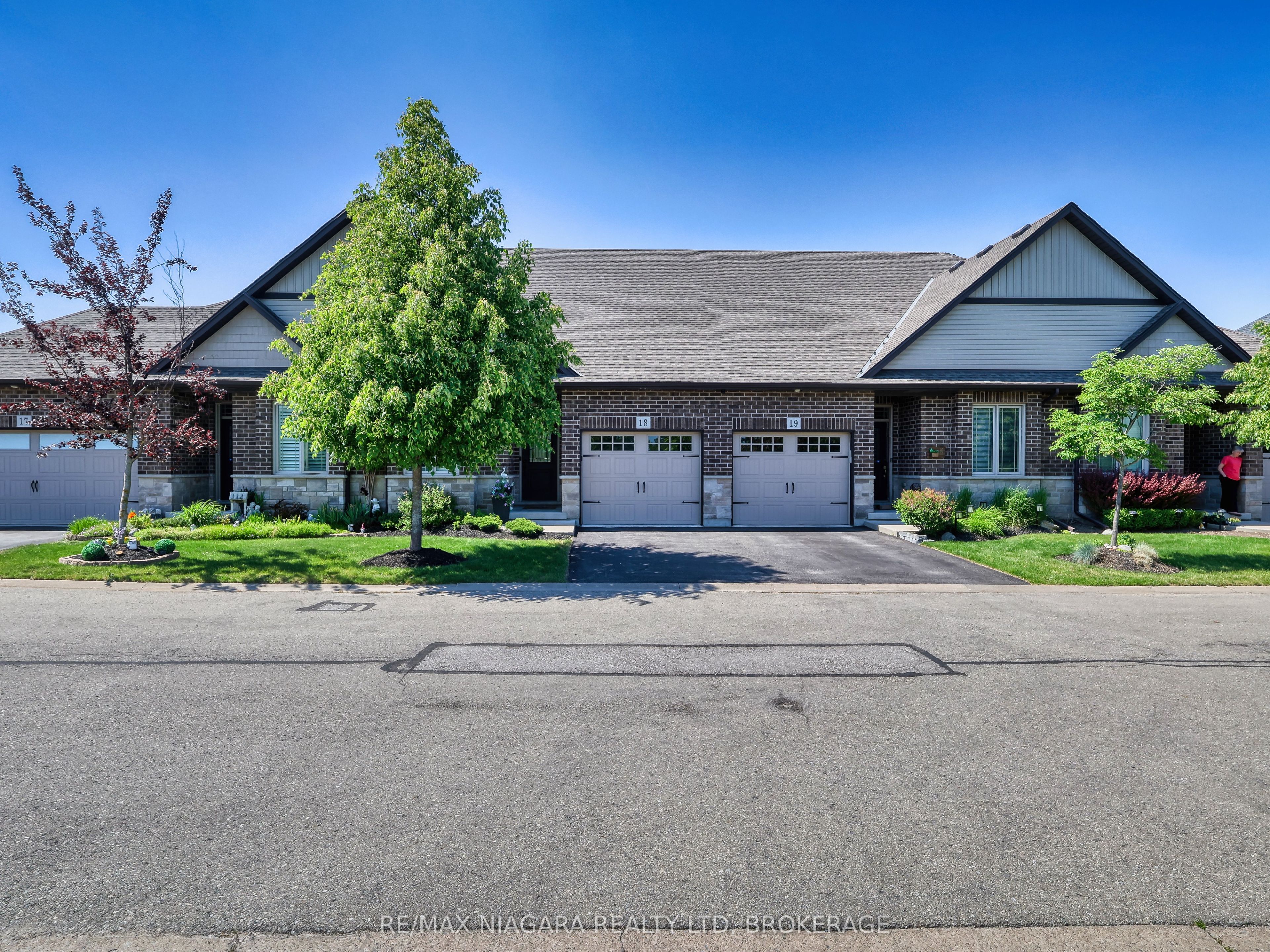 9528 Hendershot Boulevard 18, Niagara Falls, ON L2H 0M1 photo 3