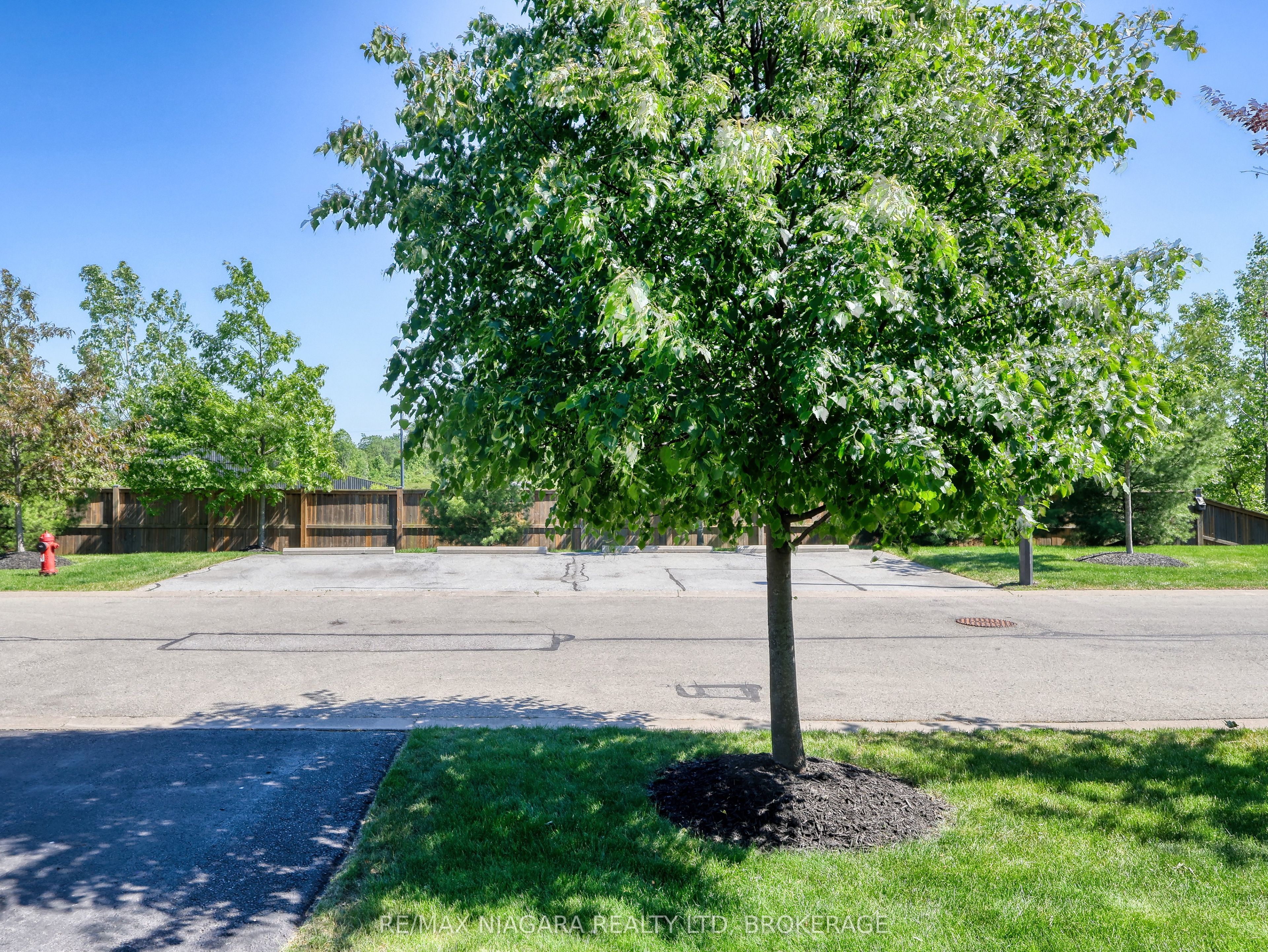 9528 Hendershot Boulevard 18, Niagara Falls, ON L2H 0M1 photo 5