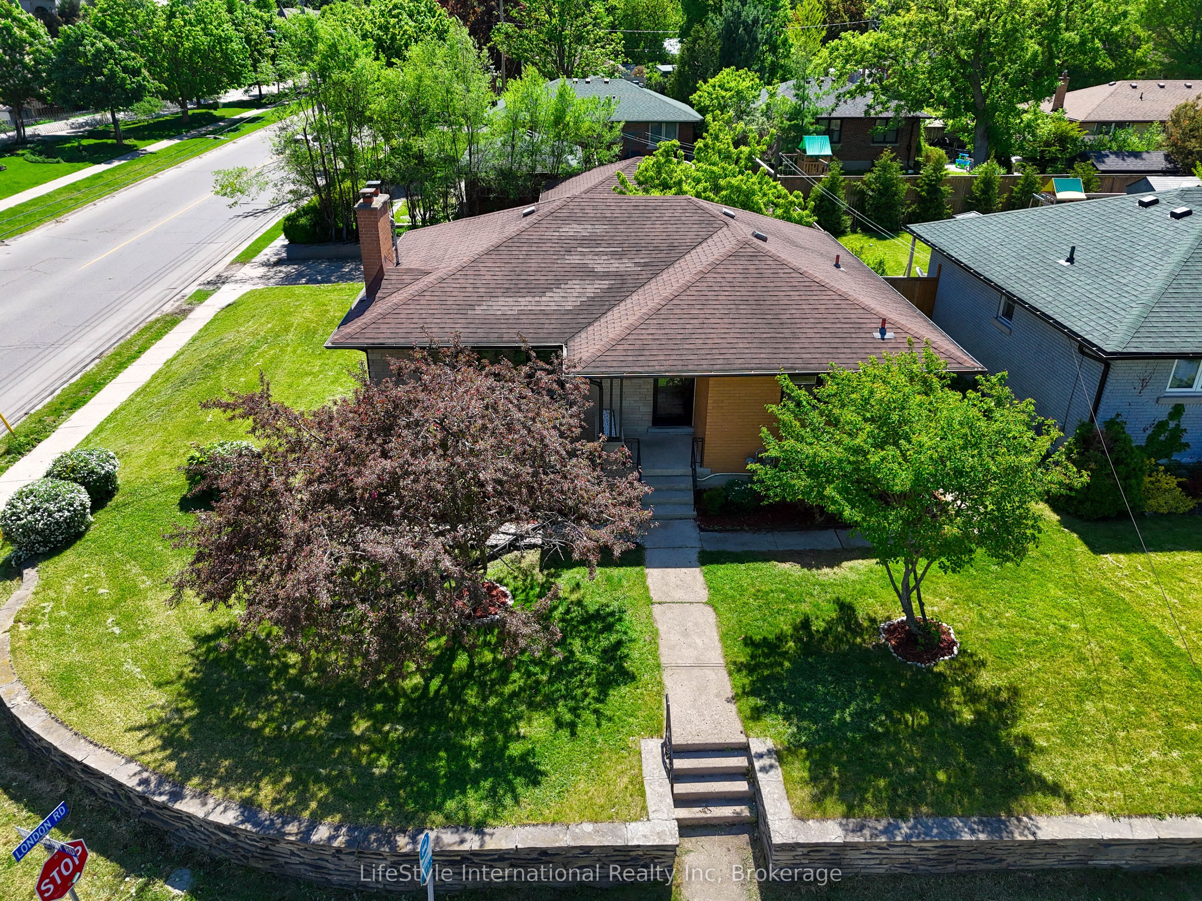 2 Westmount Road, Guelph, ON N1H 5H2