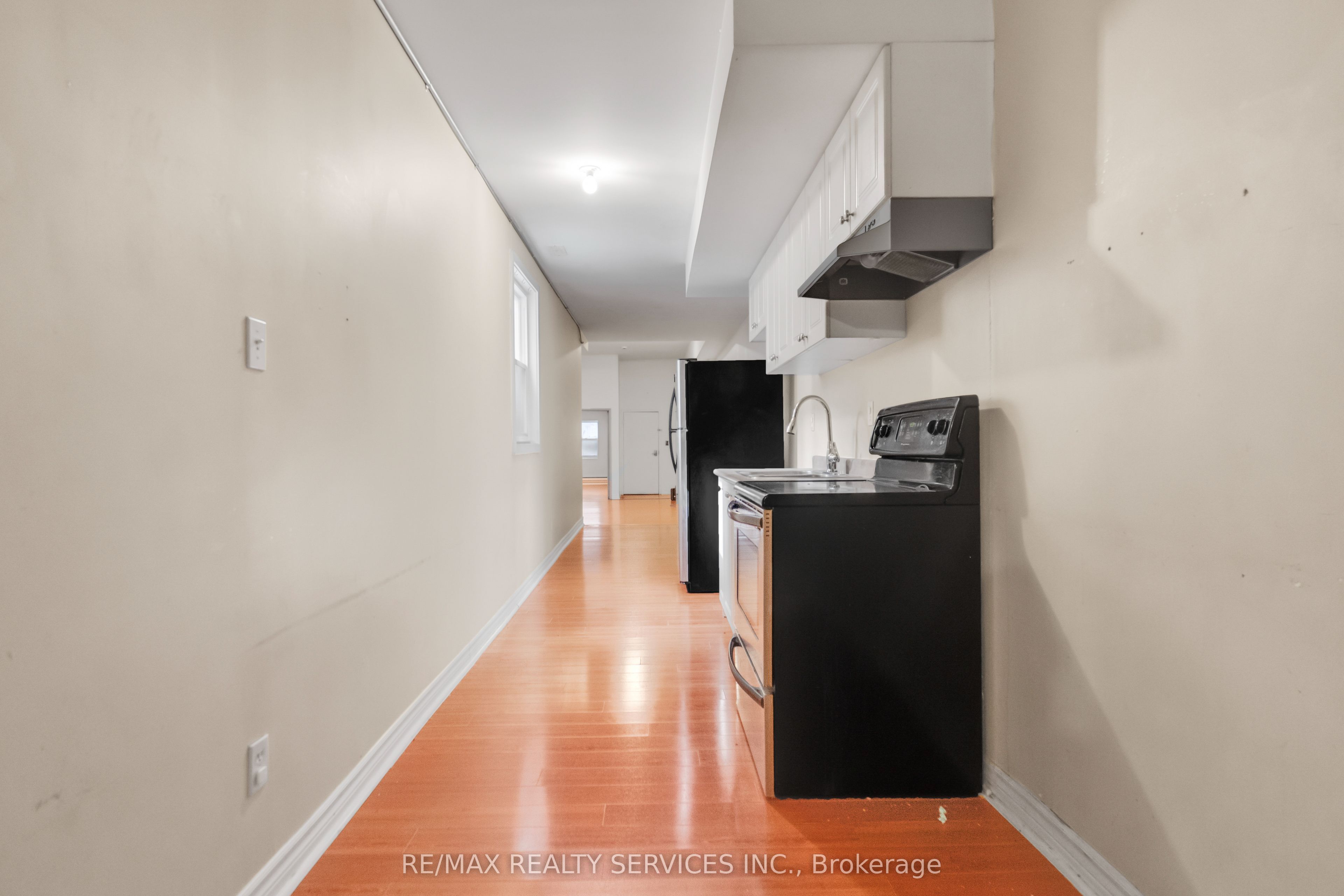 66 King Street E 6B, Hamilton, ON L8N 1A6 photo 2