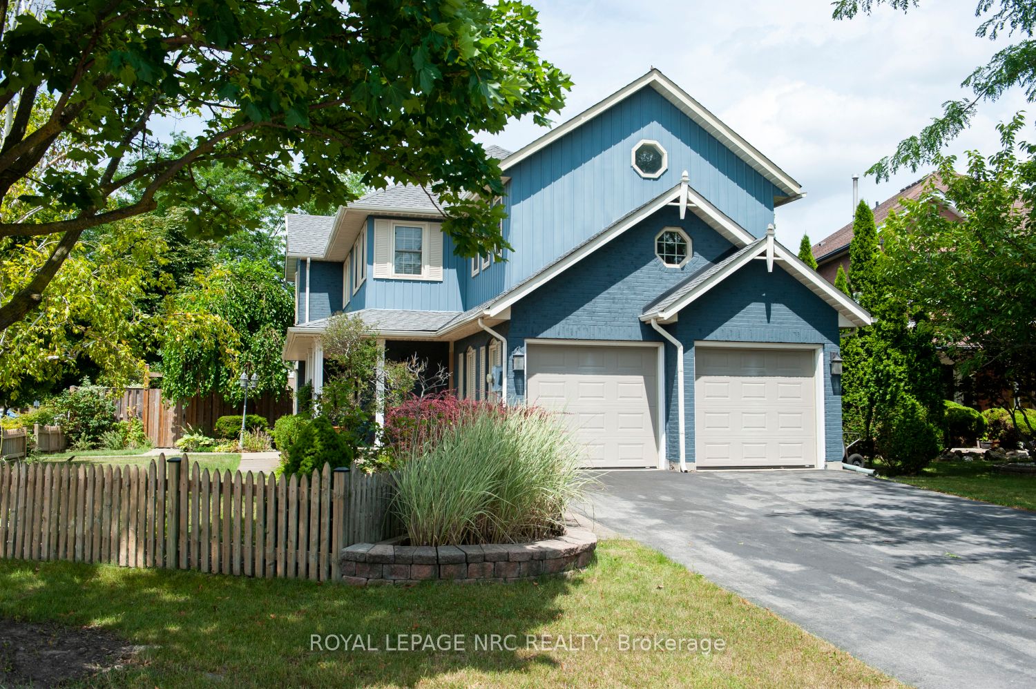22 Senator Drive, St. Catharines, ON L2S 3T3 photo 2