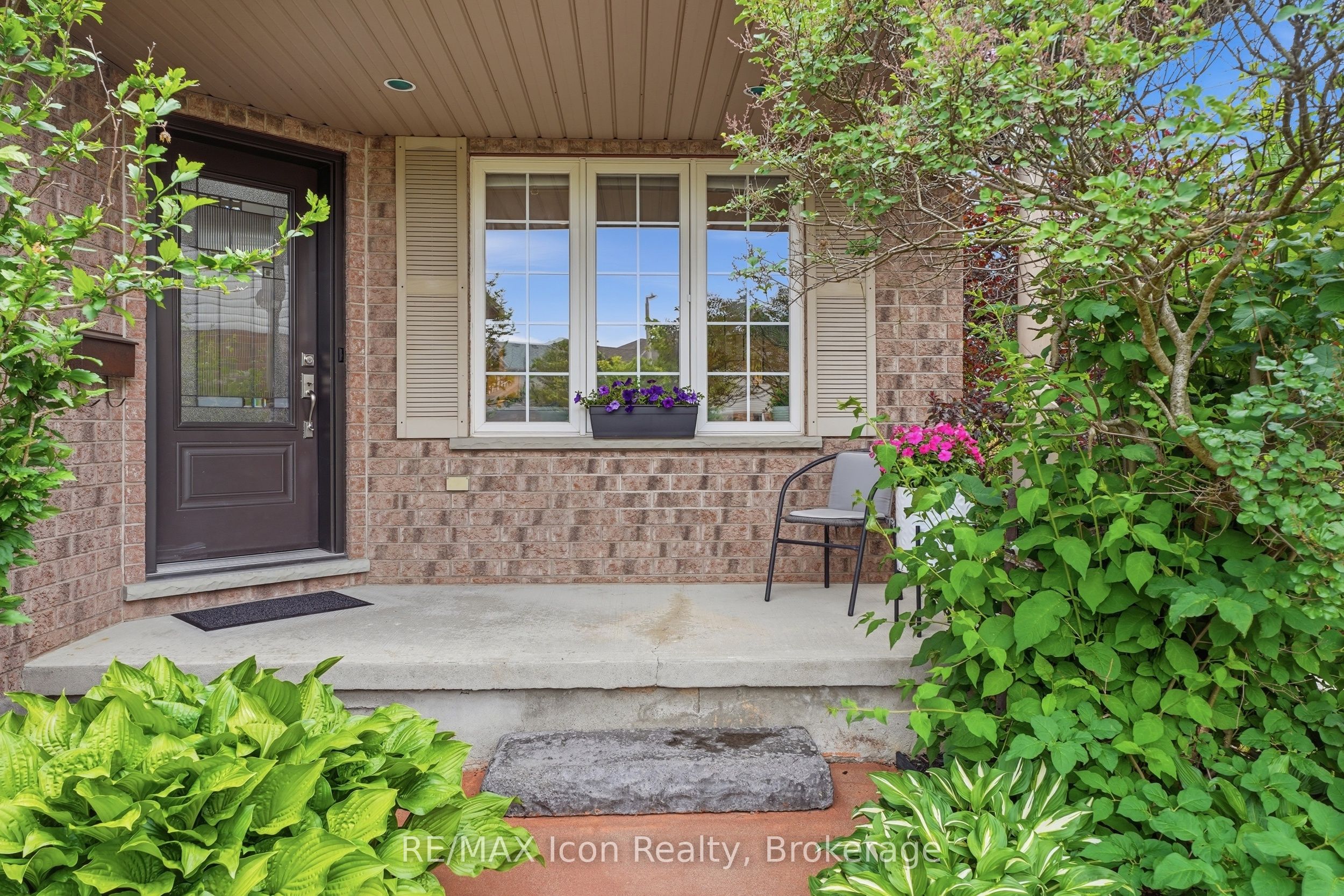 30 Paulstown Crescent, Guelph, ON N1G 5H7 photo 3