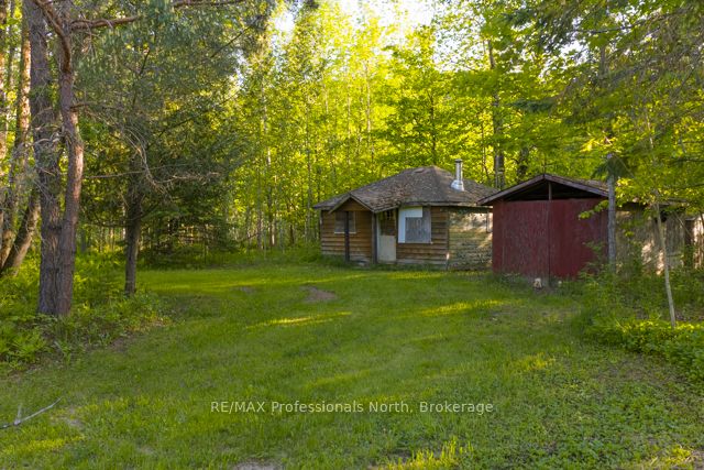1068 Woods Road, Dysart et al, ON K0M 1S0 photo 5