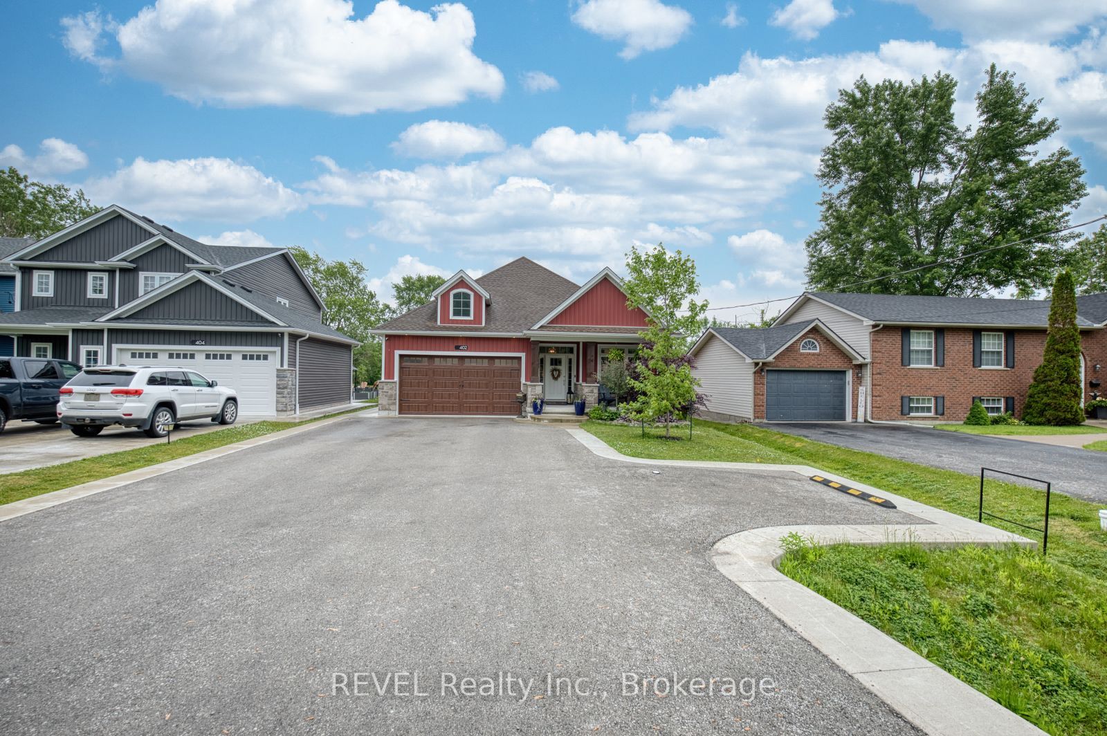 402 Washington Road, Fort Erie, ON L2A 4K4 photo 2