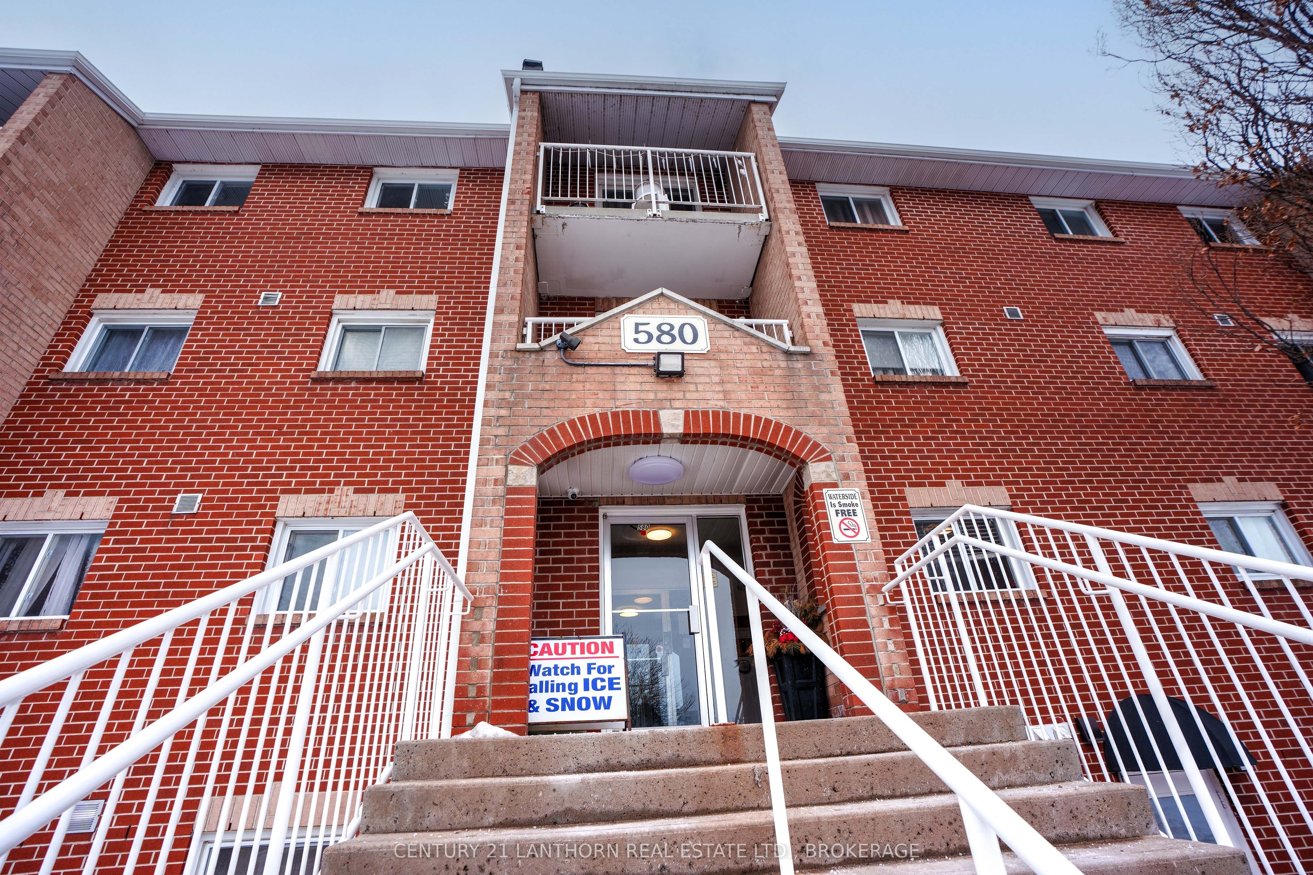 580 Armstrong Road 309, Kingston, ON K7M 8M3 photo 4