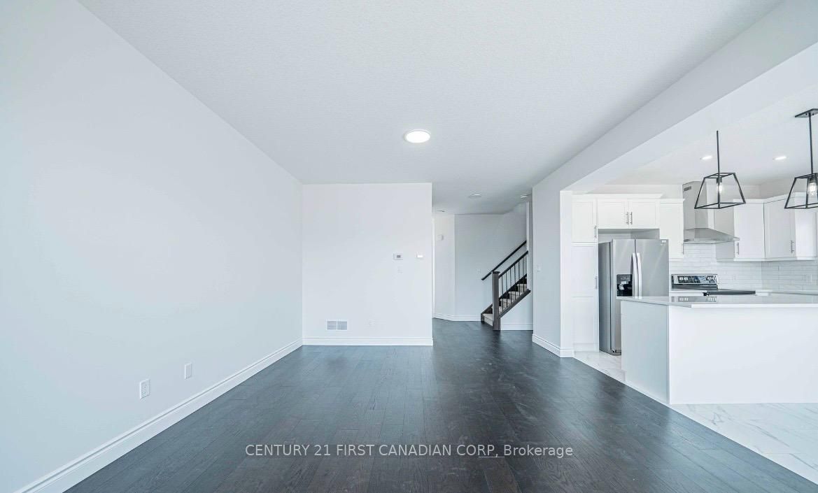201 Roy Mcdonald Drive UPPER, London South, ON N6L 0J1 photo 3