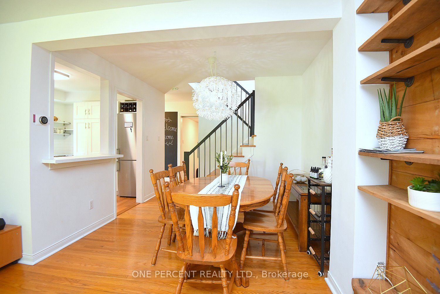 49 Park Street E, Hamilton, ON L9H 1C9 photo 4