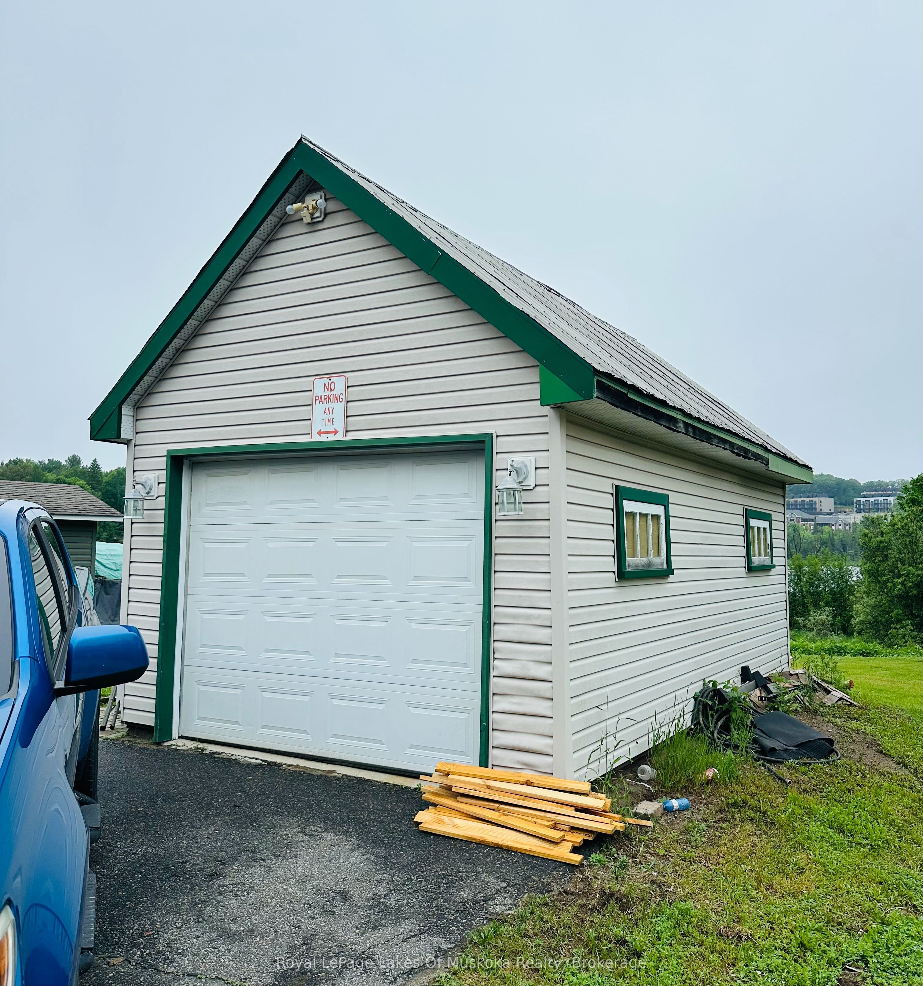 104 Brunel Road, Huntsville, ON P1H 1R1 photo 5