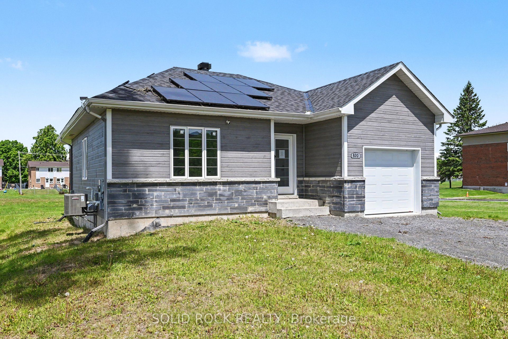 830 Portelance Avenue, Hawkesbury, ON K6A 2Z4 photo 2