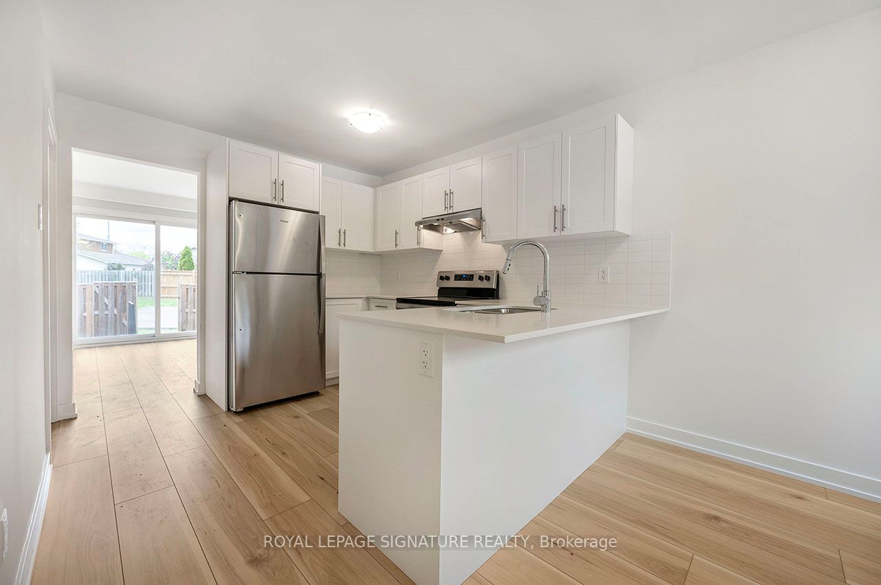 81 Woodman Drive N, Hamilton, ON L8H 2M5 photo 3