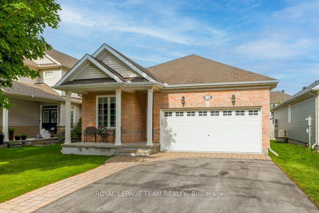 556 Dalewood Crescent, Stittsville - Munster - Richmond, ON K2S 0L3 photo 2