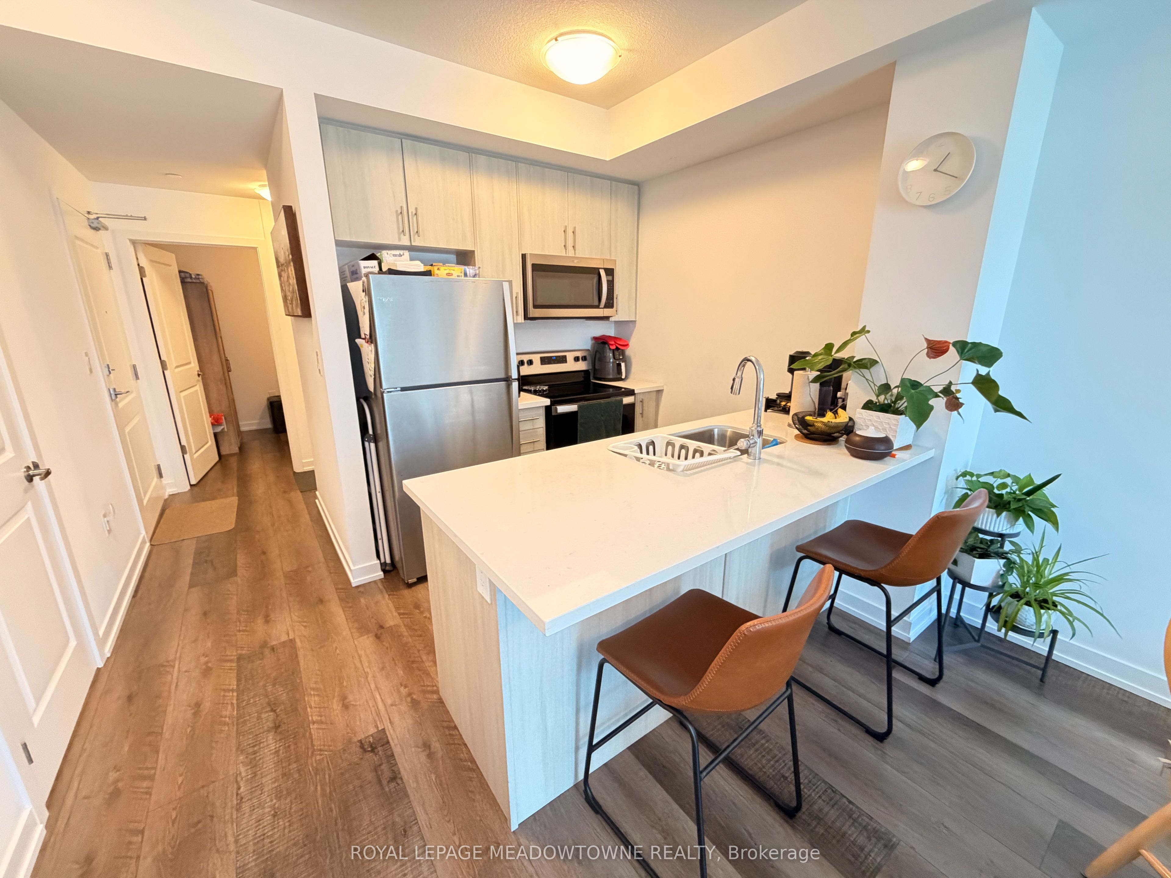 460 Dundas Street E 801, Hamilton, ON L8B 2A5 photo 3
