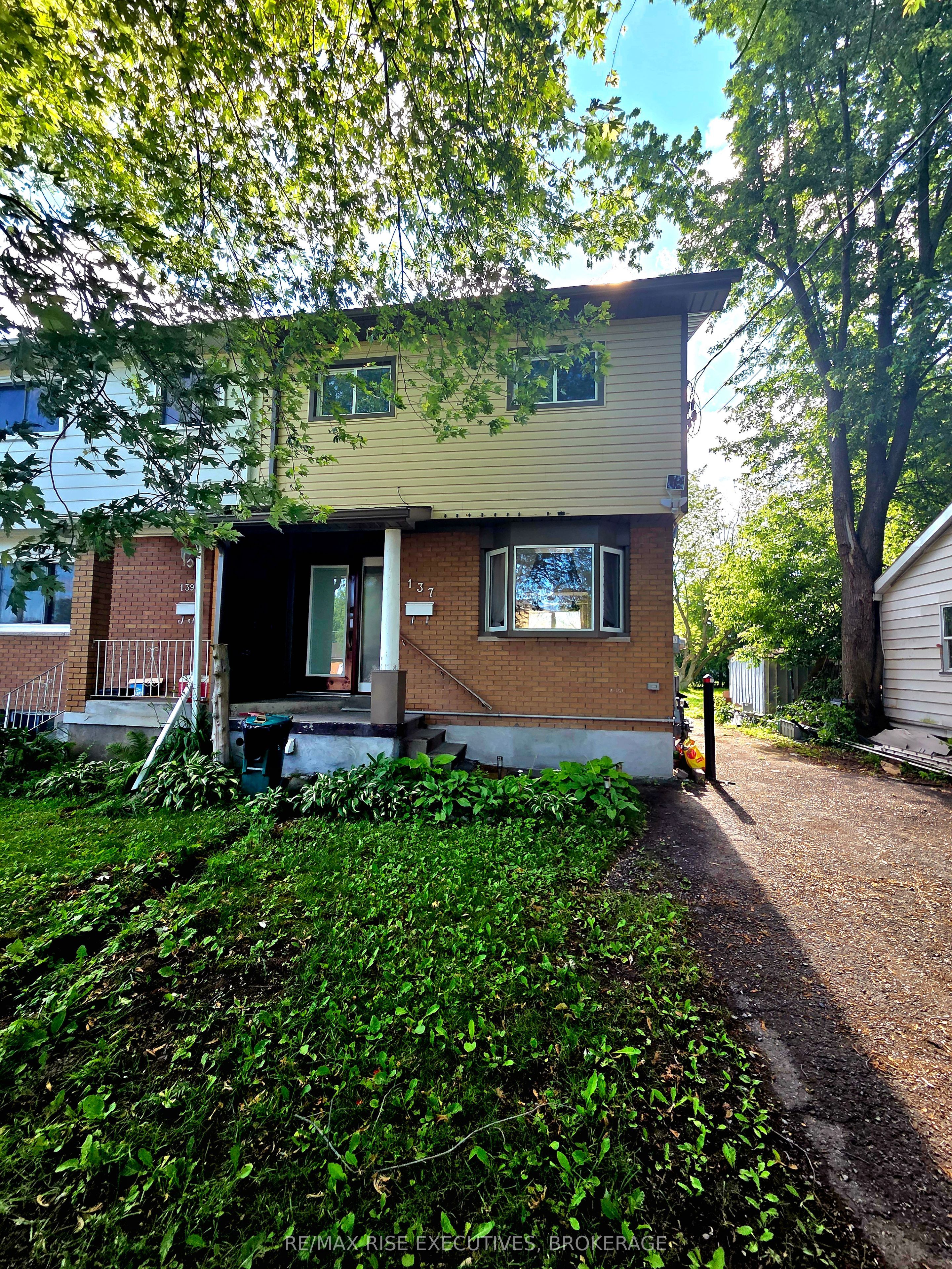 137 Ford Street, Kingston, ON K7K 4Z7 photo 2