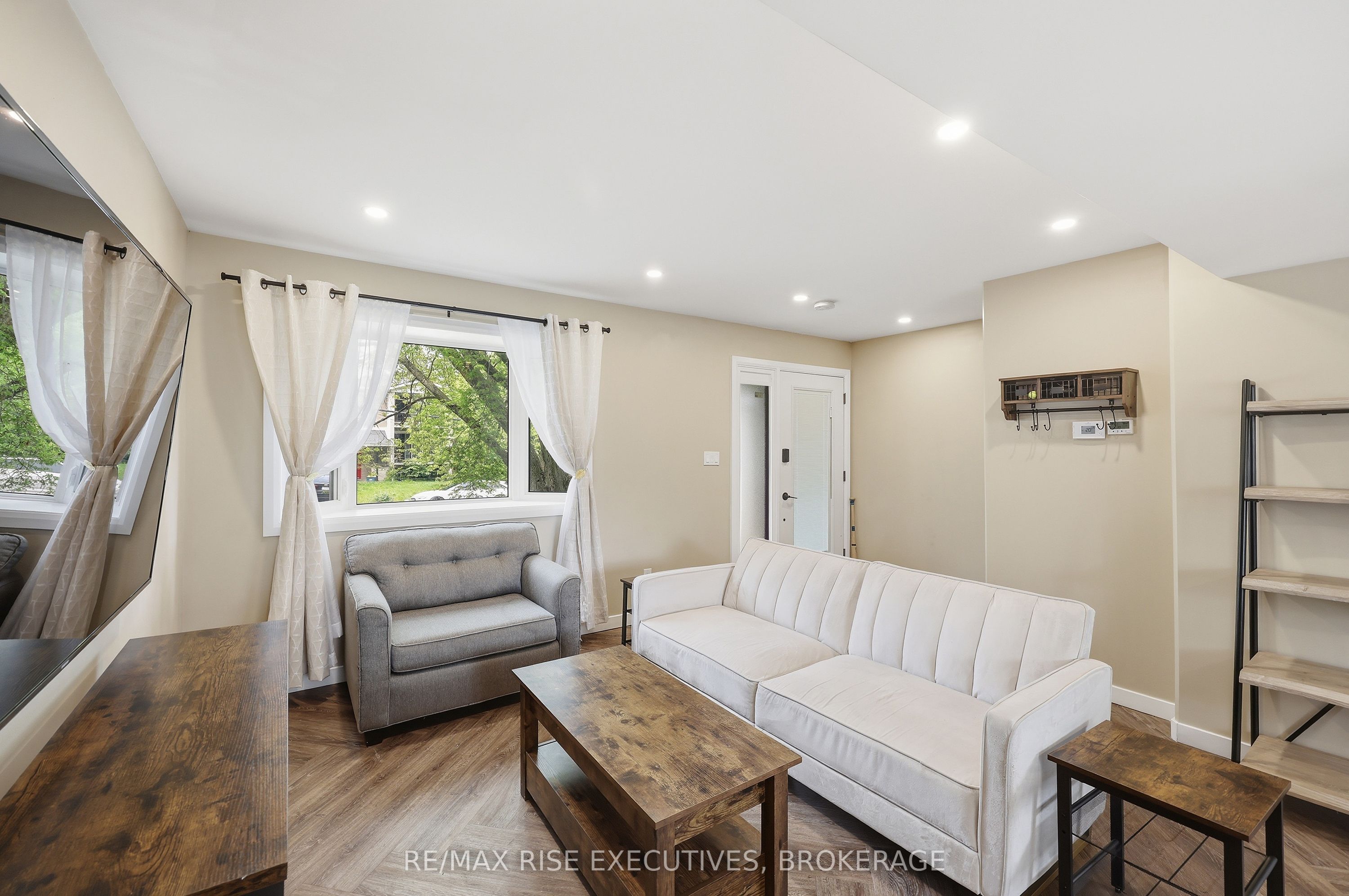 137 Ford Street, Kingston, ON K7K 4Z7 photo 5