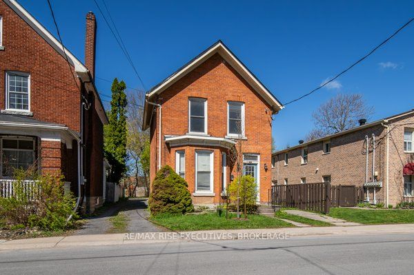 480 Victoria Street, Kingston, ON K7L 3Z7 photo 2