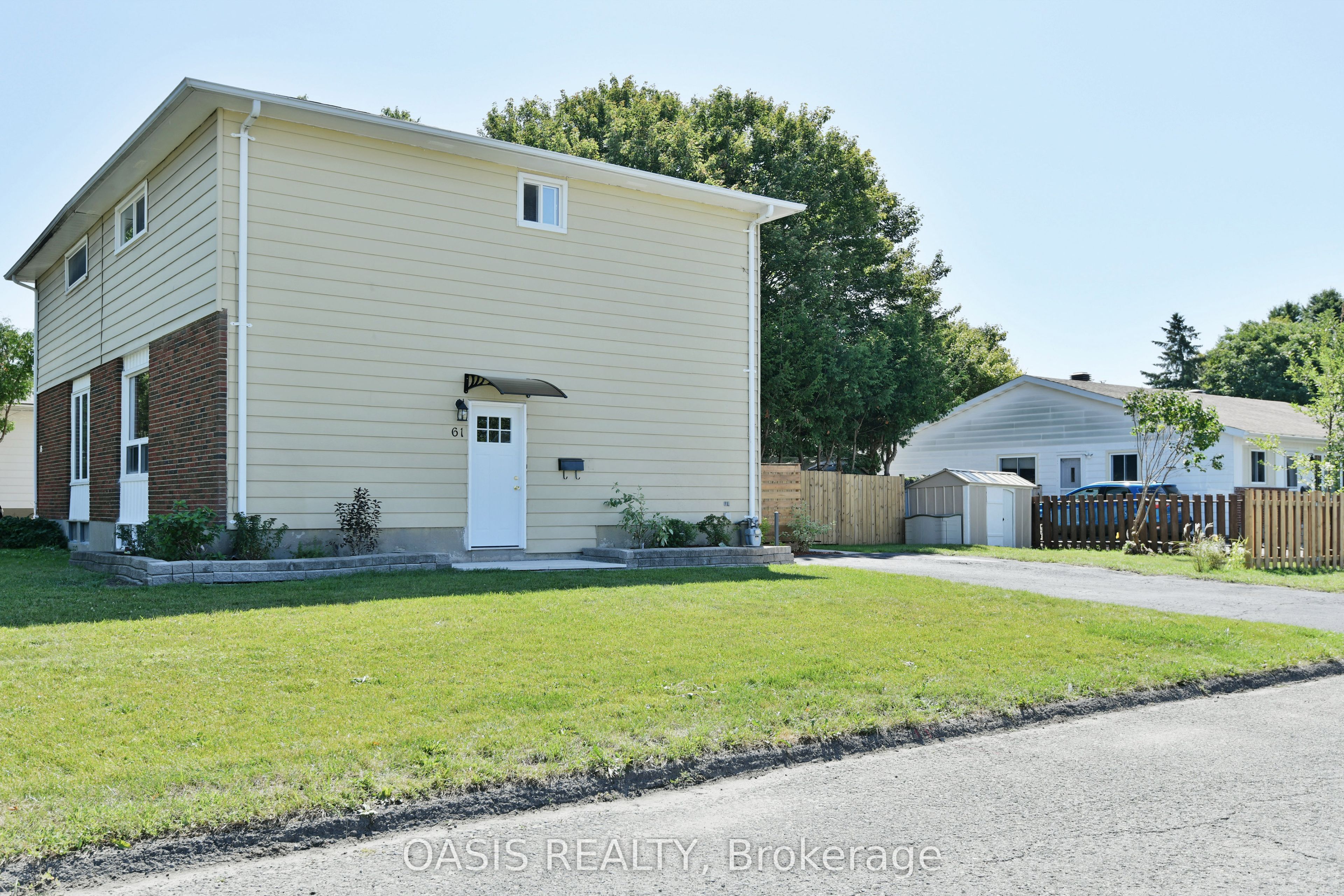 61 Herriott Street, Carleton Place, ON K7C 2A6