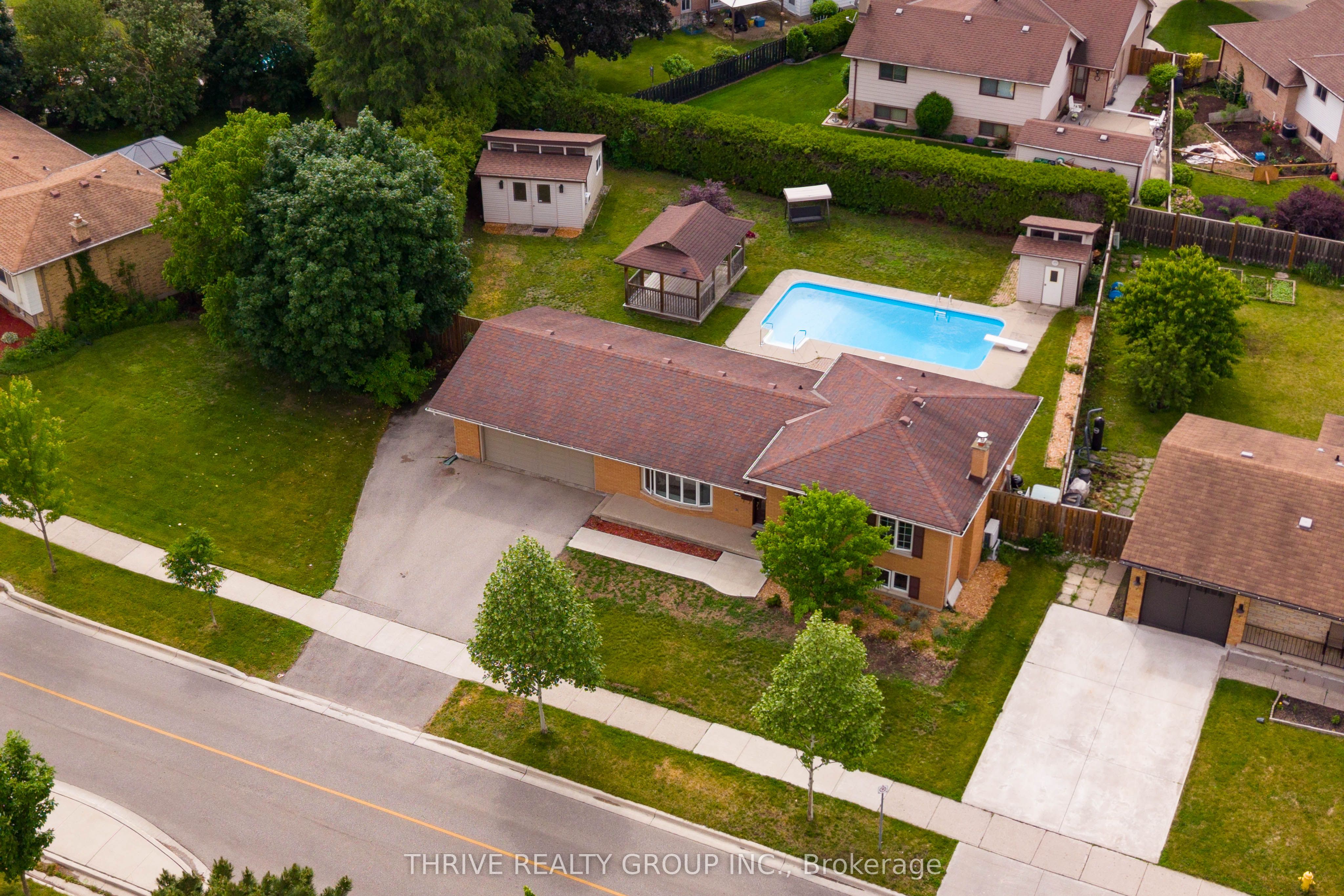 720 Grenfell Drive, London North, ON N5X 2C5 photo 2