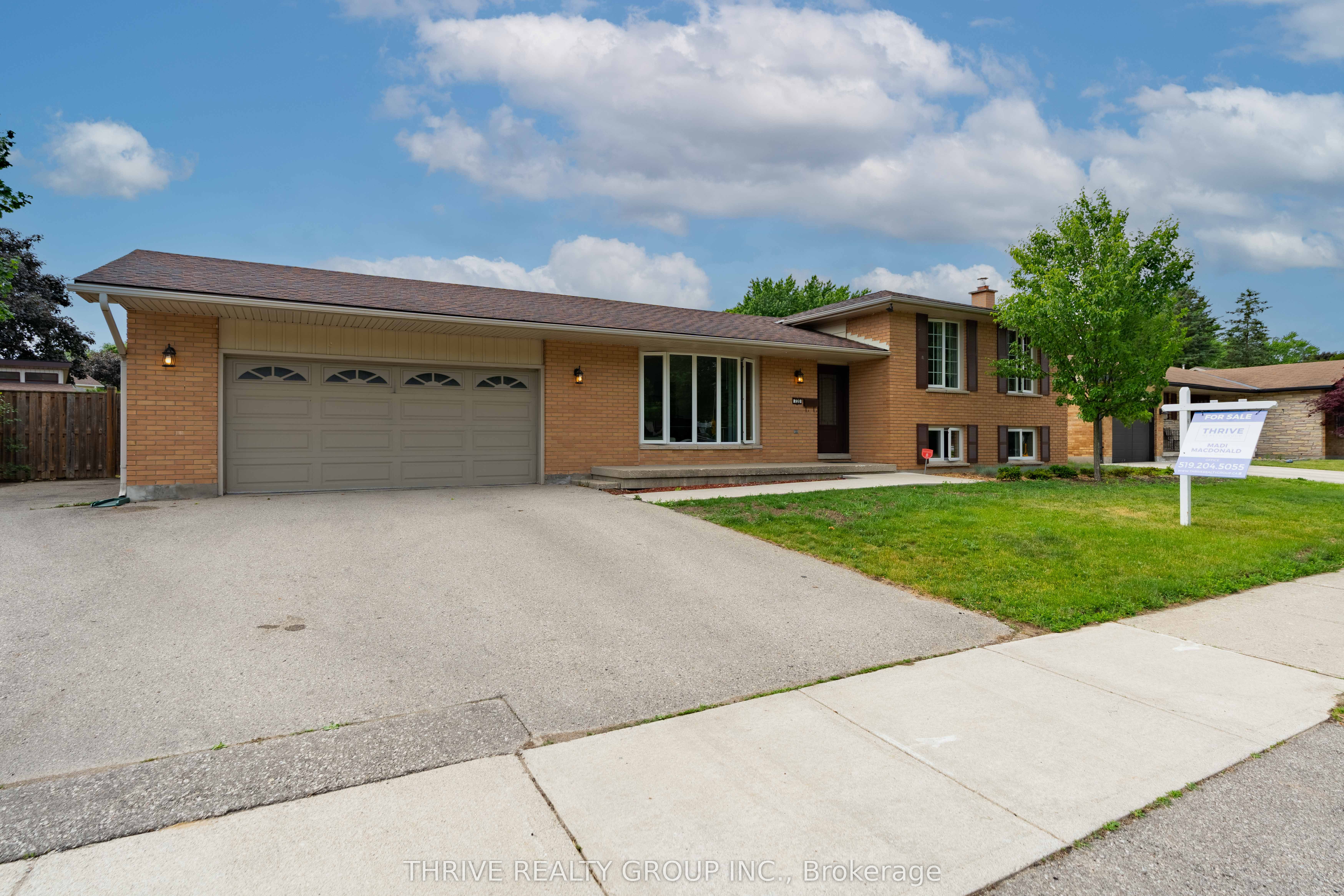 720 Grenfell Drive, London North, ON N5X 2C5 photo 3