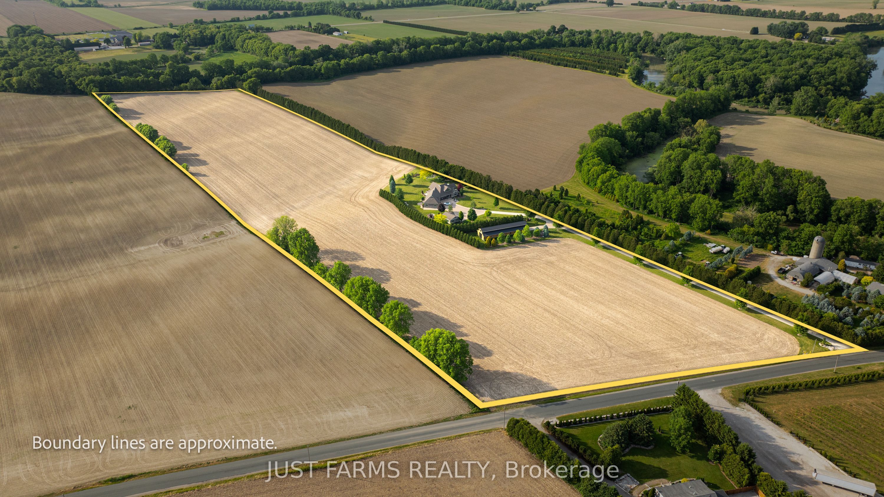 11729 River Line, Chatham-Kent, ON N0P 2K0 photo 2