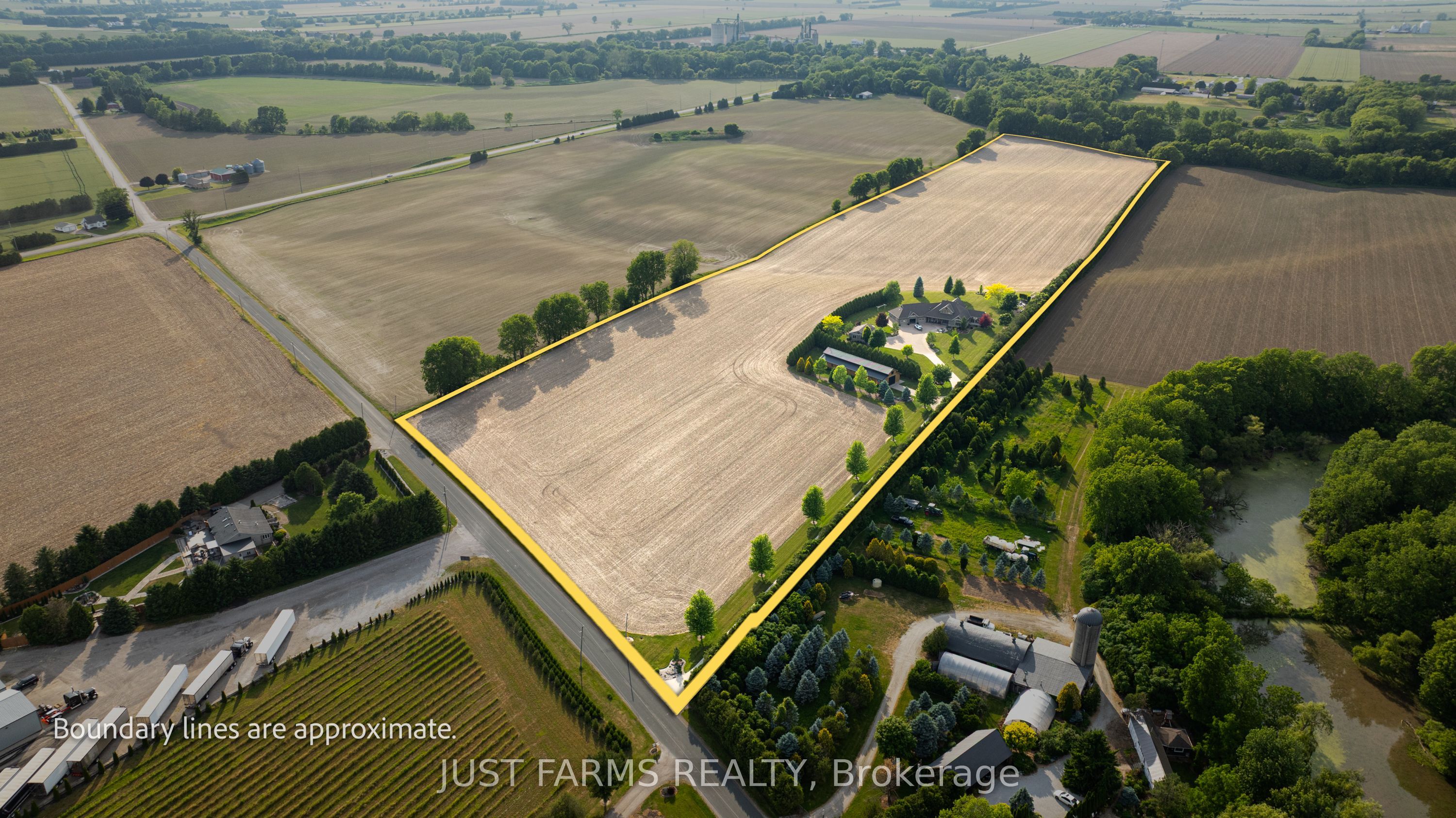 11729 River Line, Chatham-Kent, ON N0P 2K0 photo 3