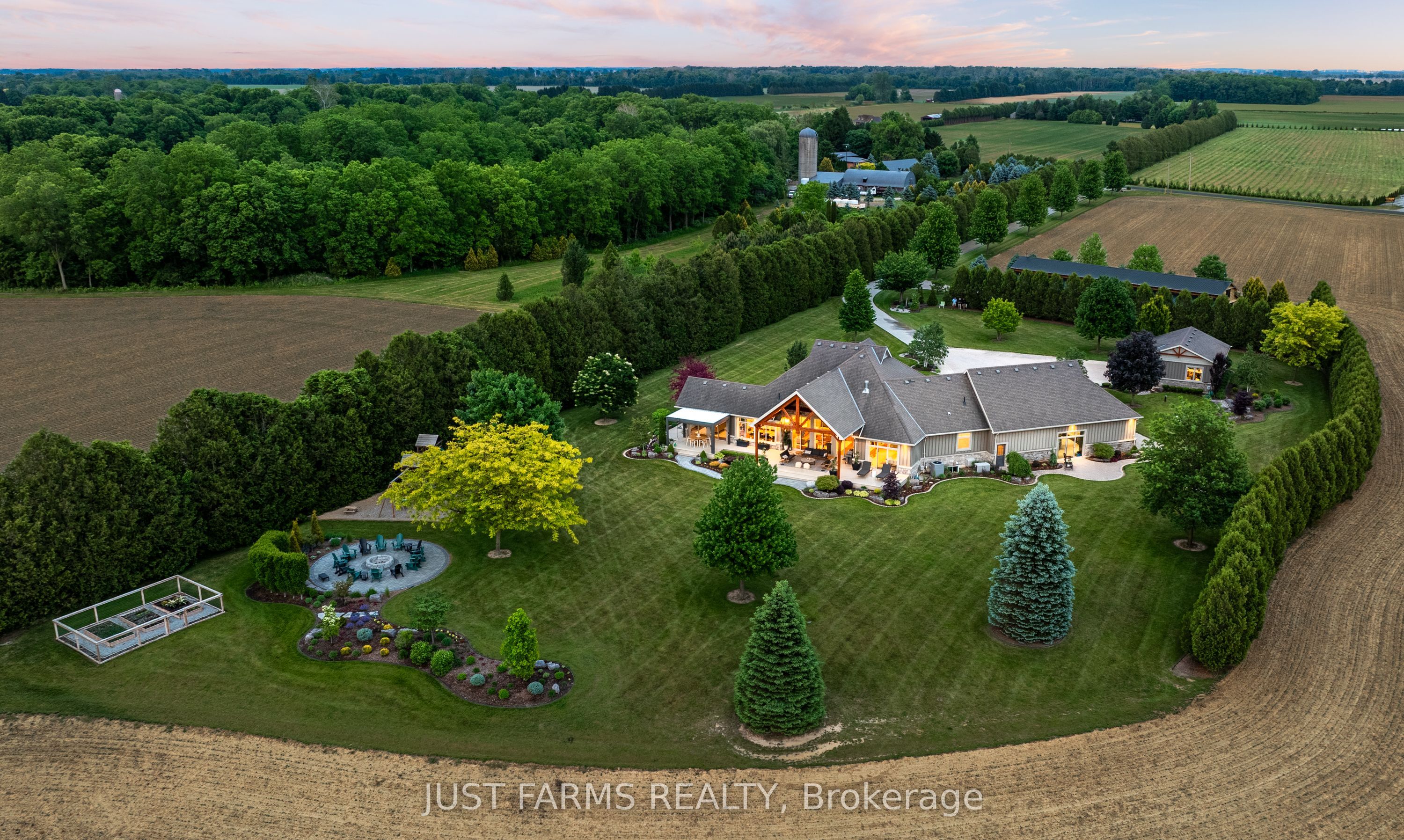 11729 River Line, Chatham-Kent, ON N0P 2K0 photo 5