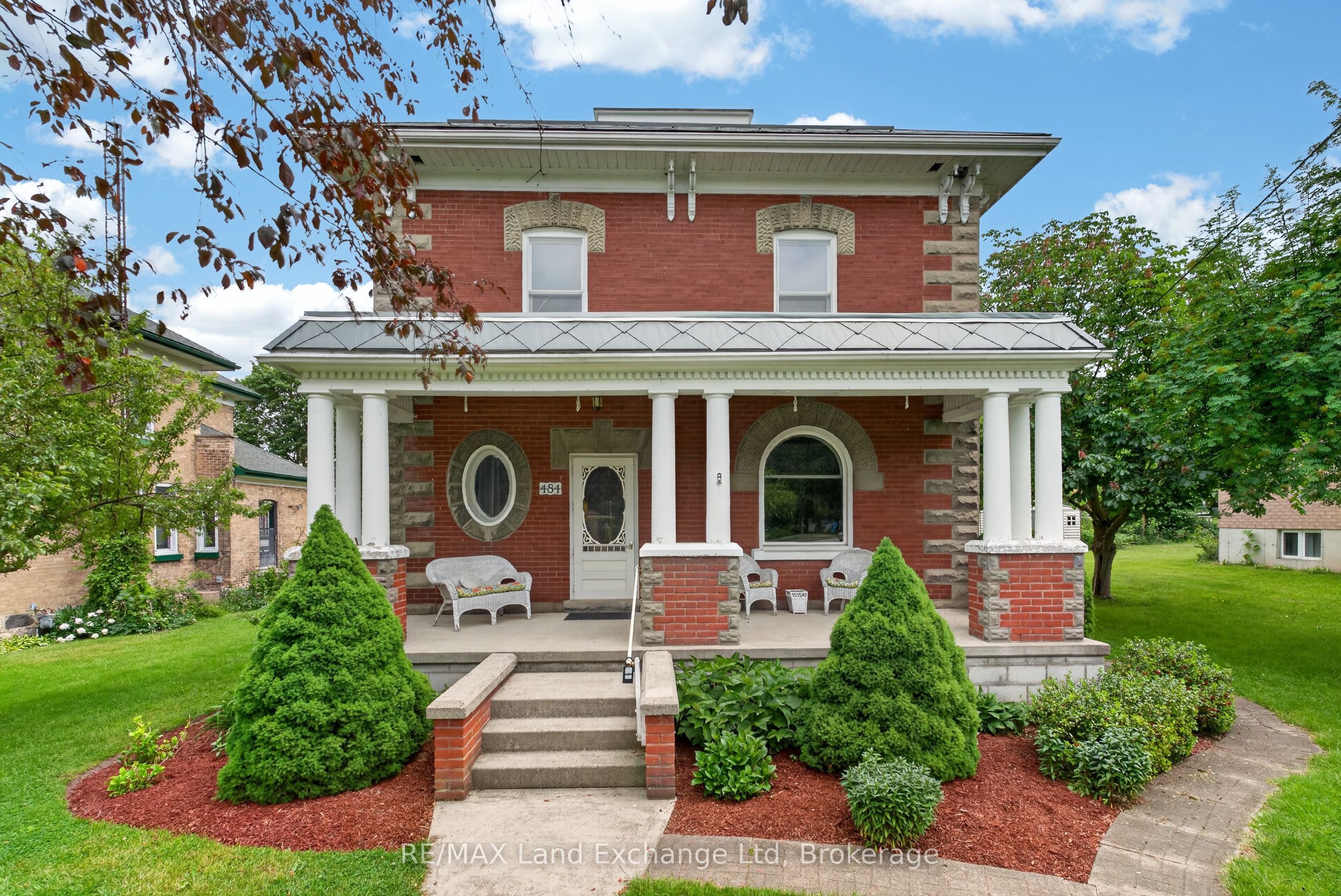 484 Queen Street, North Huron, ON N0M 1H0
