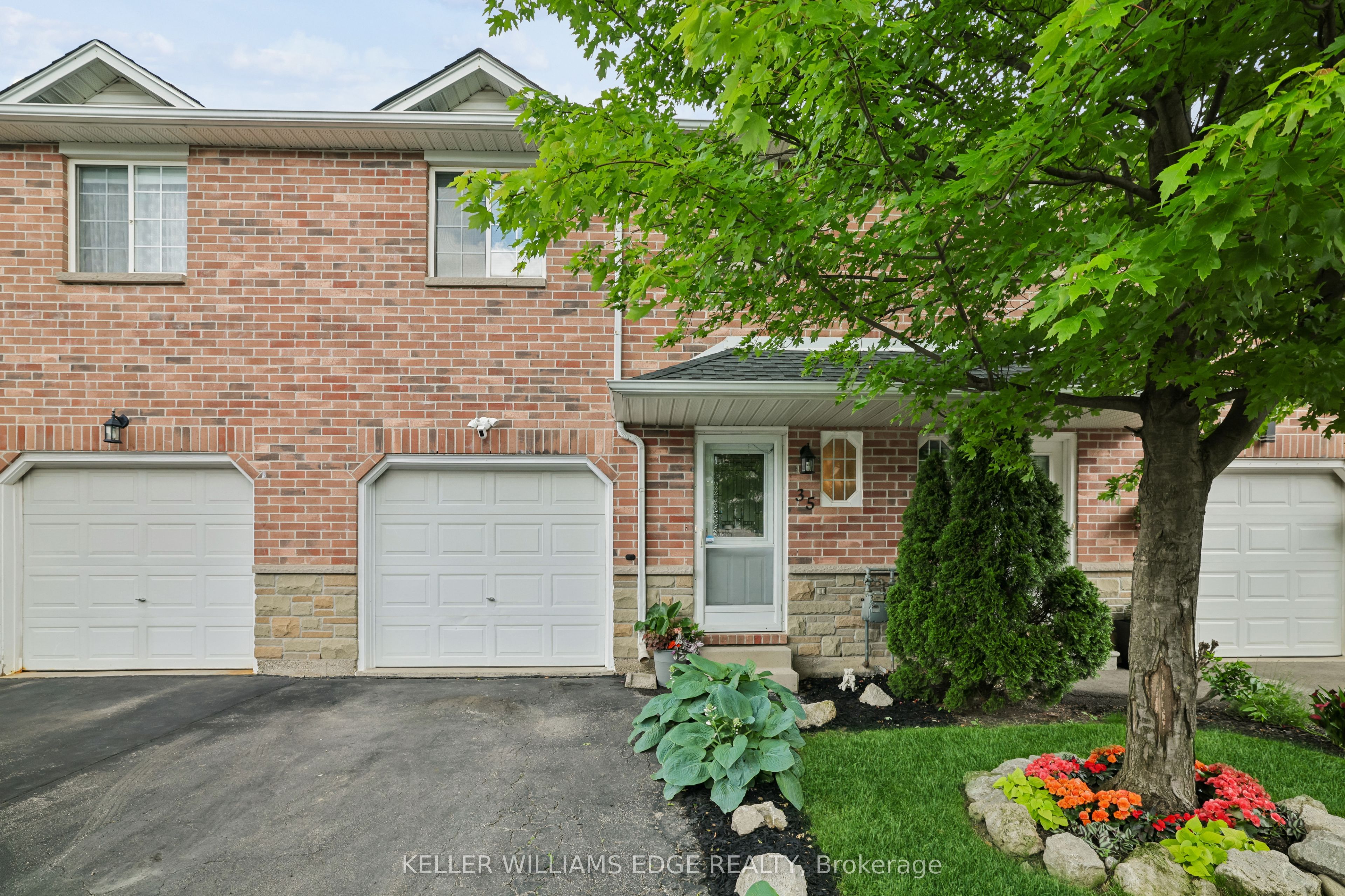 39 Pinewoods Drive 35, Hamilton, ON L8J 3Z4 photo 3