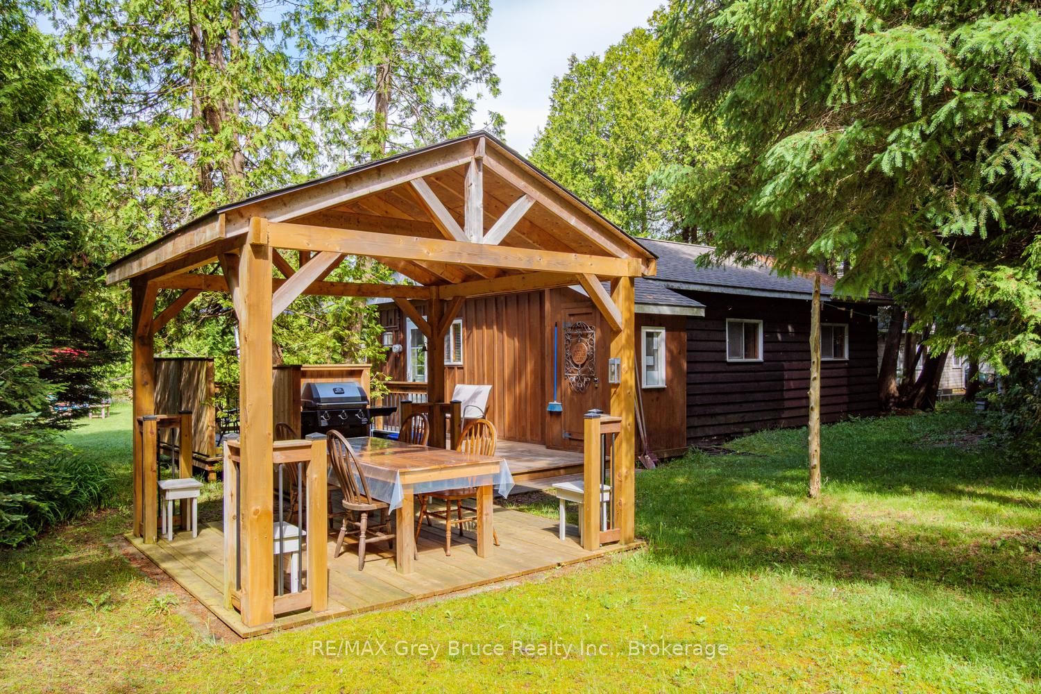 11 Eldridge Avenue, South Bruce Peninsula, ON N0H 2G0 photo 5