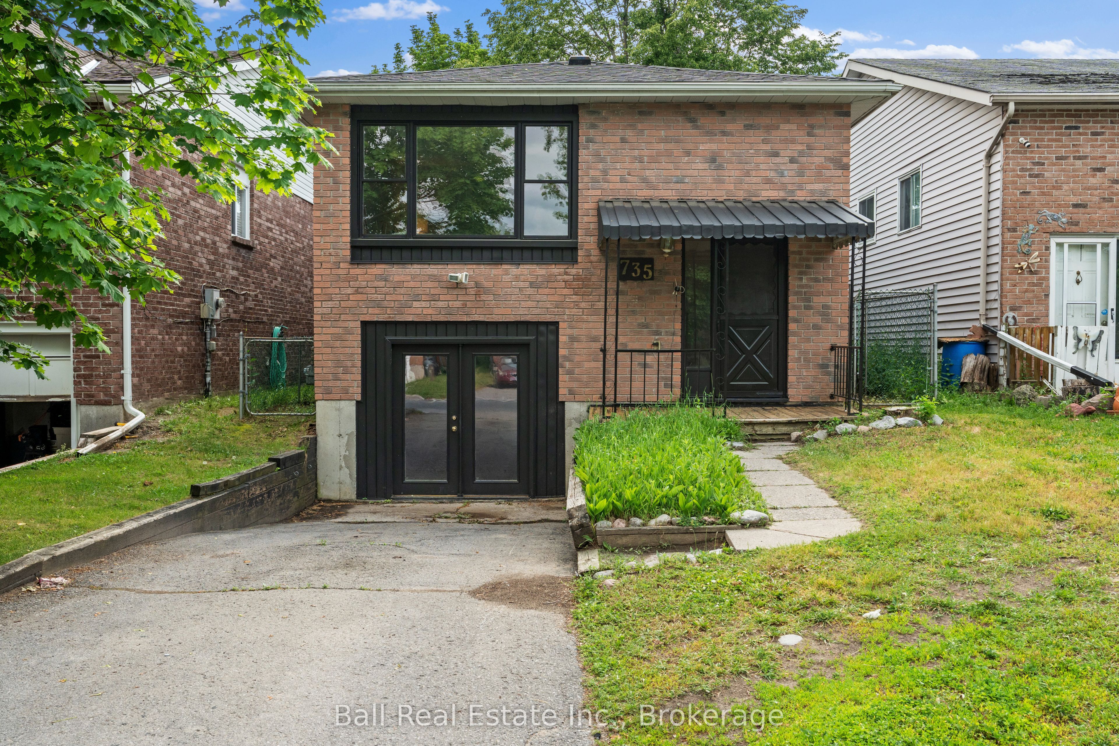 735 Mountain Ash Road, Peterborough, ON K9J 8K1 photo 2