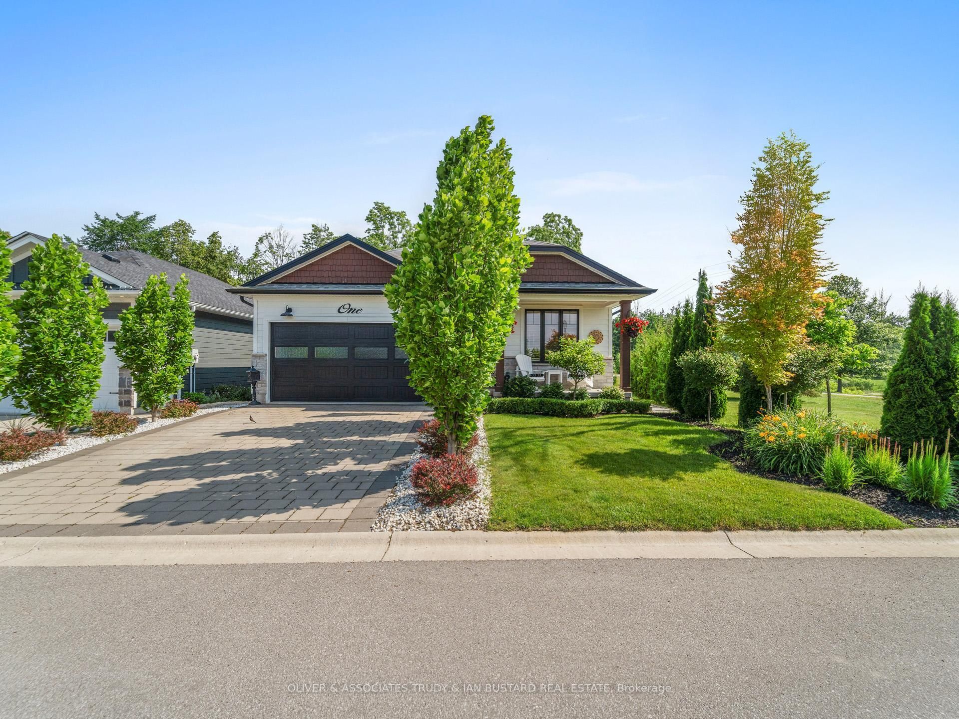 1 Creek Side Place, Lambton Shores, ON N0M 1T0 photo 3