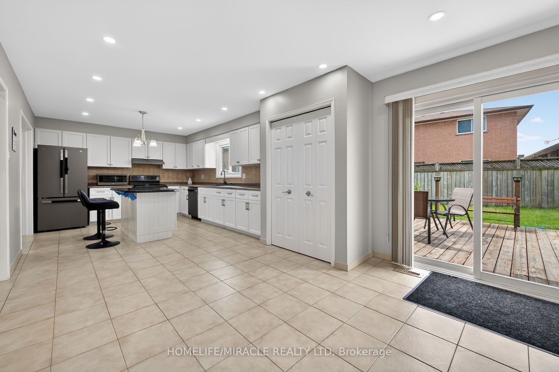 34 Capri Crescent, Hamilton, ON L8E 4J7 photo 5