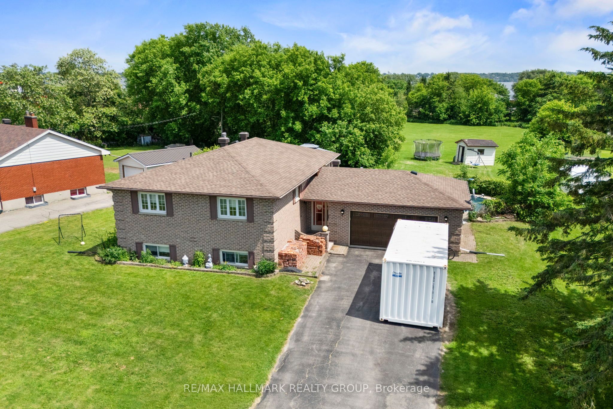17 Sunnymede Avenue, Augusta, ON K0E 1T0 photo 2