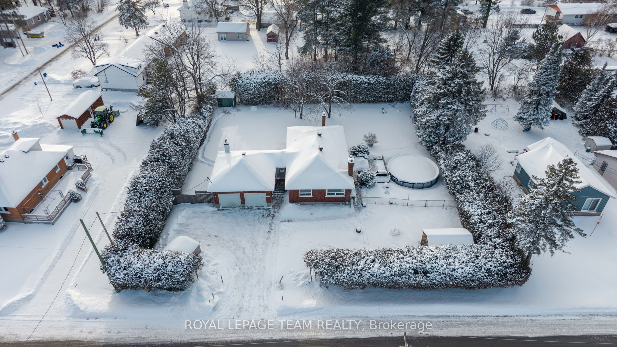 3246 Elizabeth Street, Greely - Metcalfe - Osgoode - Vernon and Area, ON K0A 2W0 photo 2