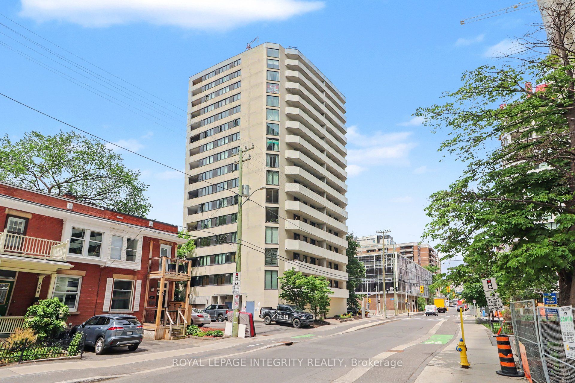200 Bay Street S 102, Ottawa Centre, ON K1R 7W8 photo 2