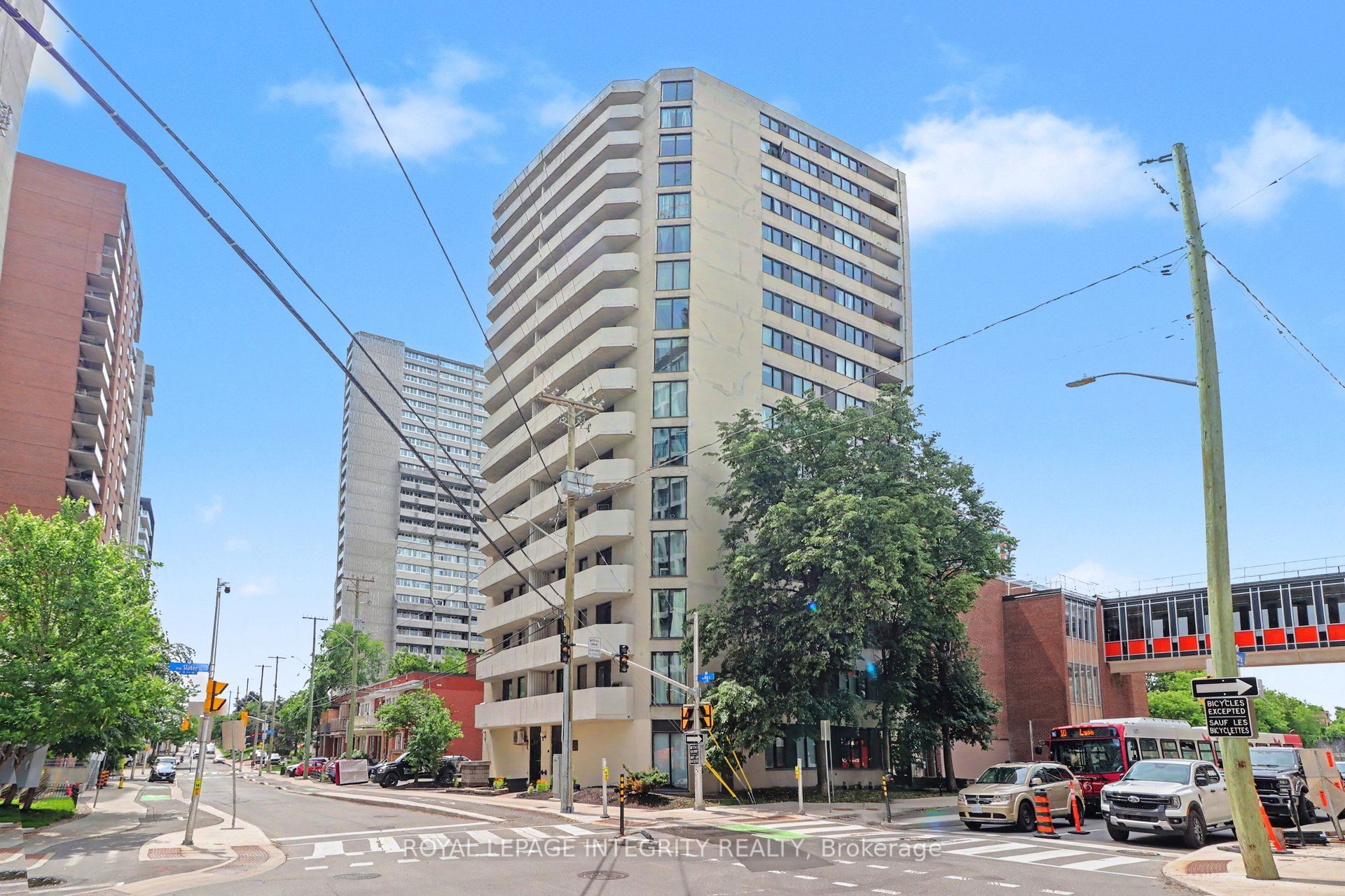200 Bay Street S 102, Ottawa Centre, ON K1R 7W8 photo 3