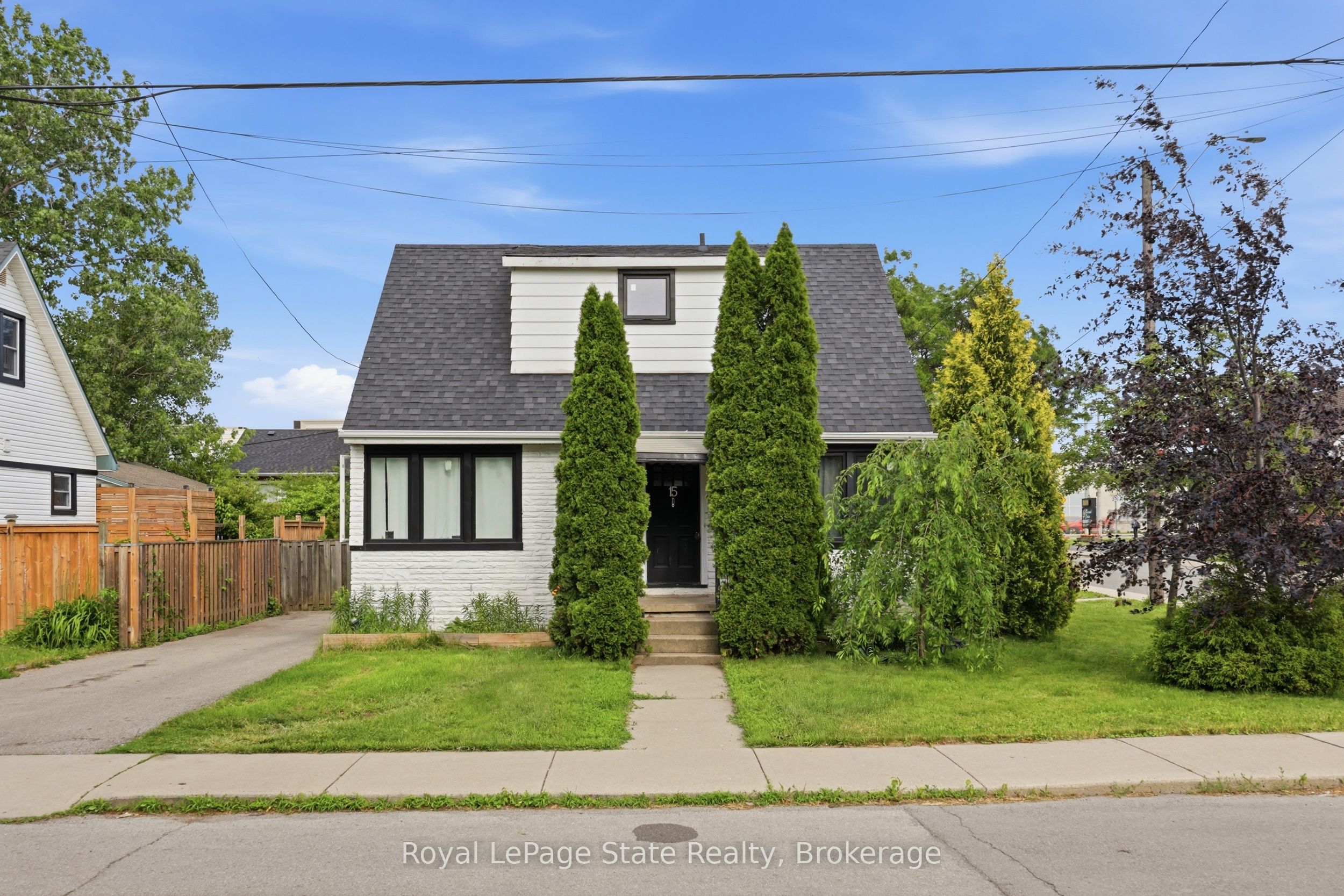 15 West 1st Street, Hamilton, ON L9C 3B5 photo 2