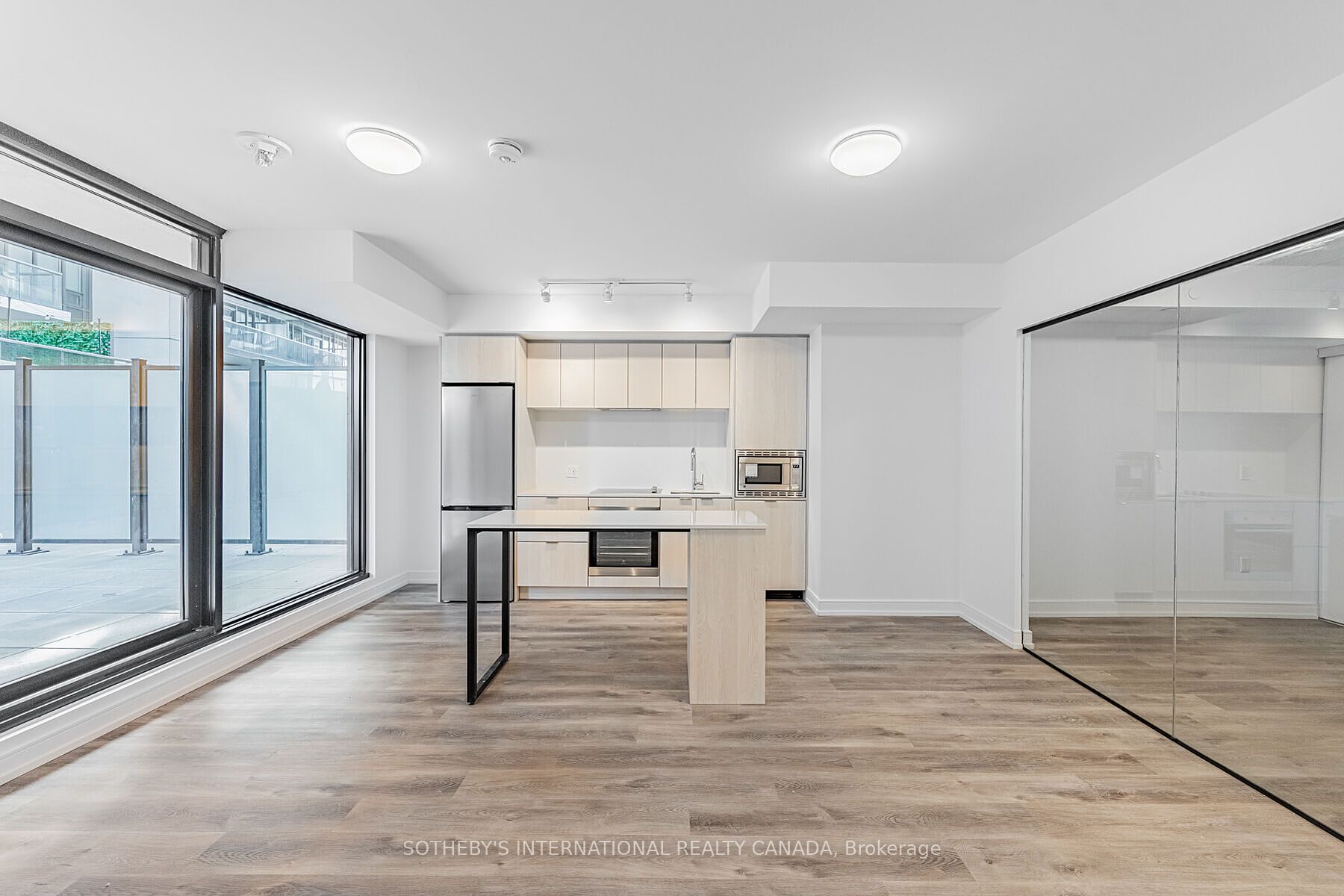 1 Jarvis Street 316, Hamilton, ON L8R 3J2