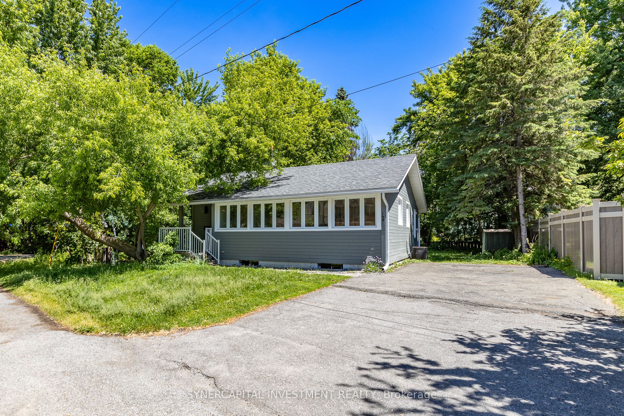 199 Kehoe Street, Britannia - Lincoln Heights and Area, ON K2B 6A7 photo 4
