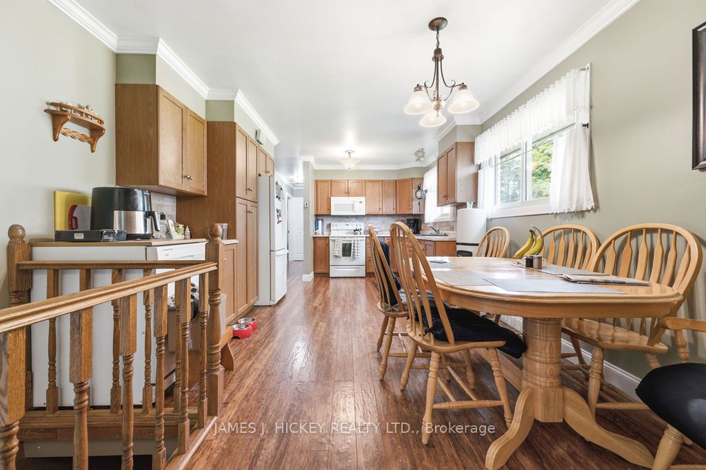 23 Thomas Street, Deep River, ON K0J 1P0 photo 5