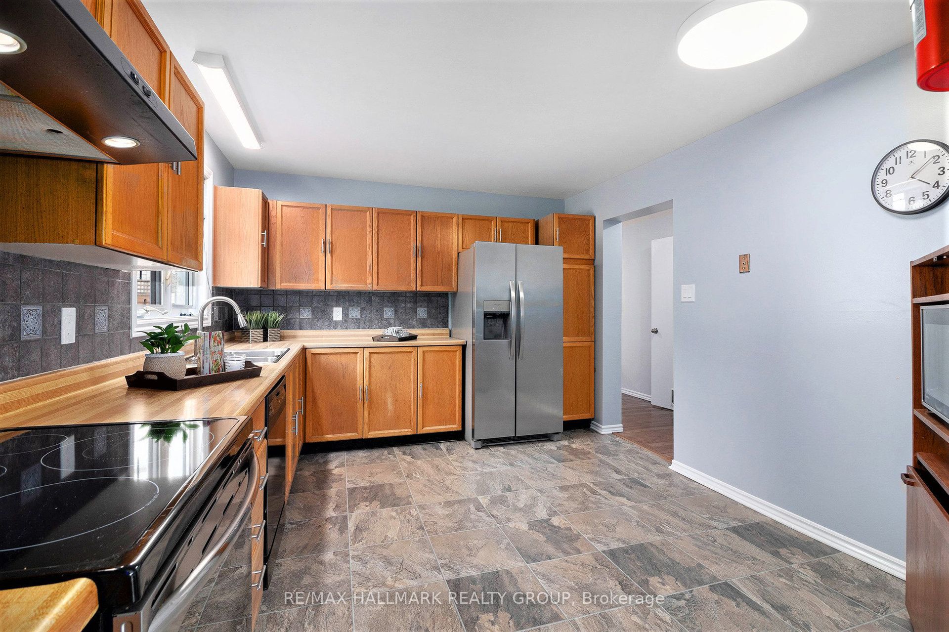 270 Mceachern Crescent, Orleans - Cumberland and Area, ON K1E 3K5 photo 5
