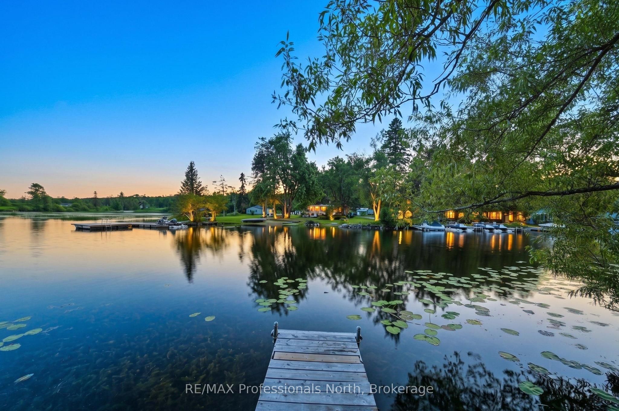 18 Fire Route 104A, Trent Lakes, ON K0M 1A0 photo 2