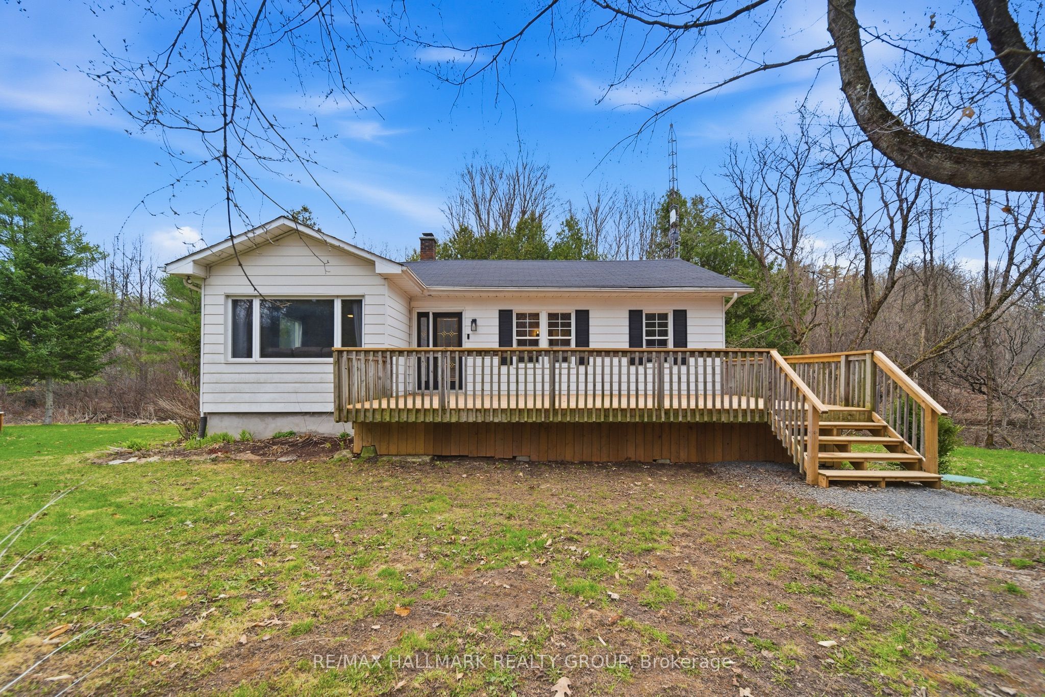17 Kenney Road, Rideau Lakes, ON K0G 1E0
