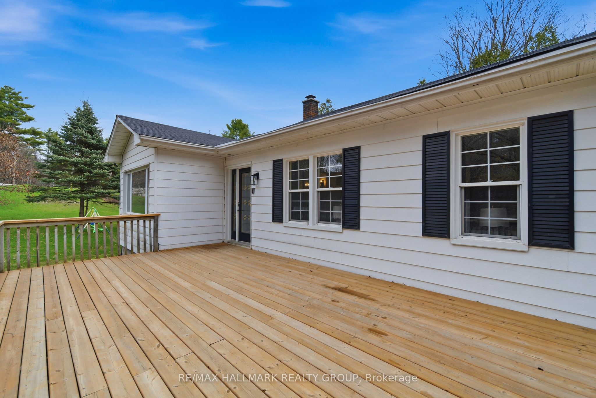 17 Kenney Road, Rideau Lakes, ON K0G 1E0 photo 3
