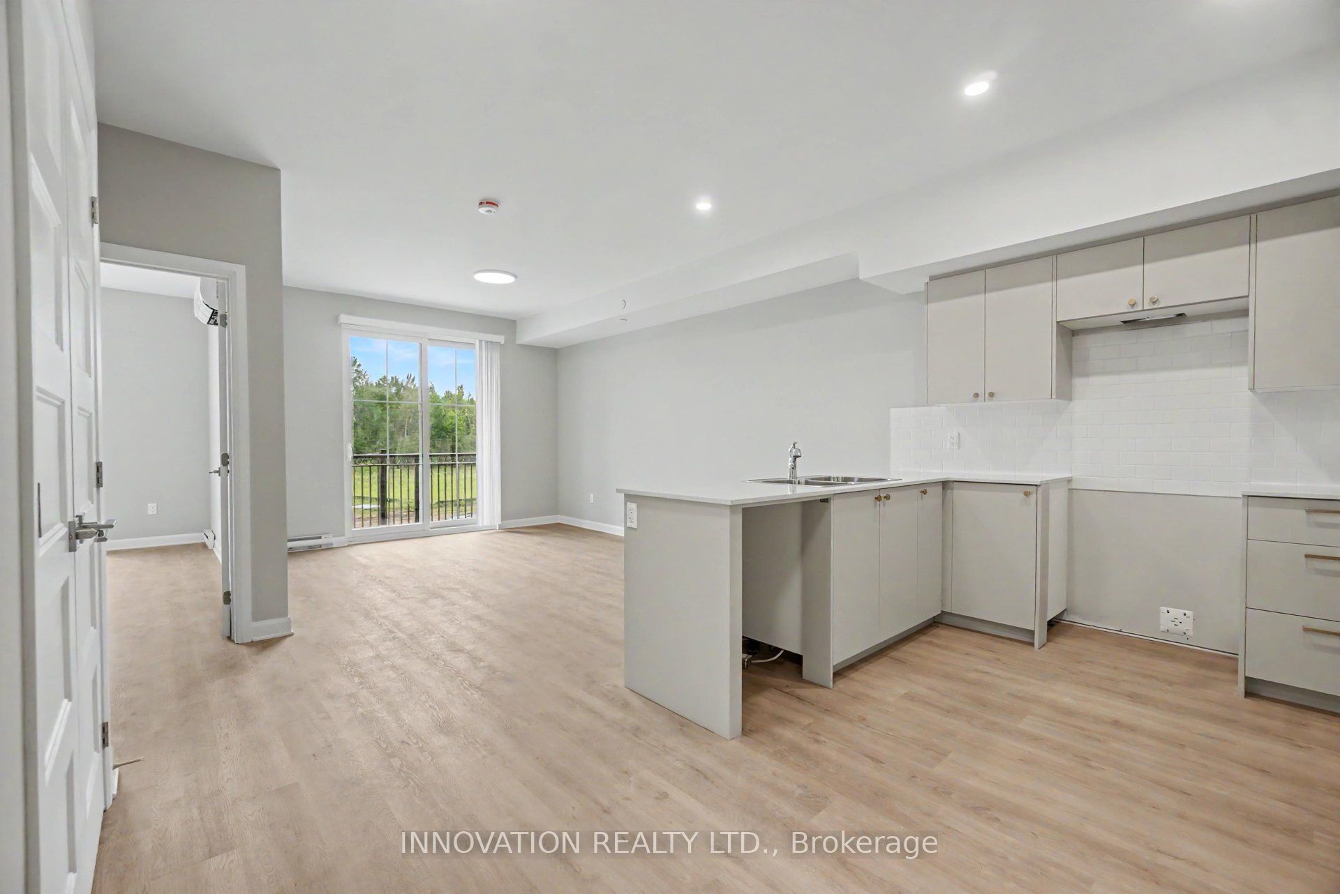 100 PINEHILL Road 1 Bedroom, North Grenville, ON K0G 1J0 photo 5