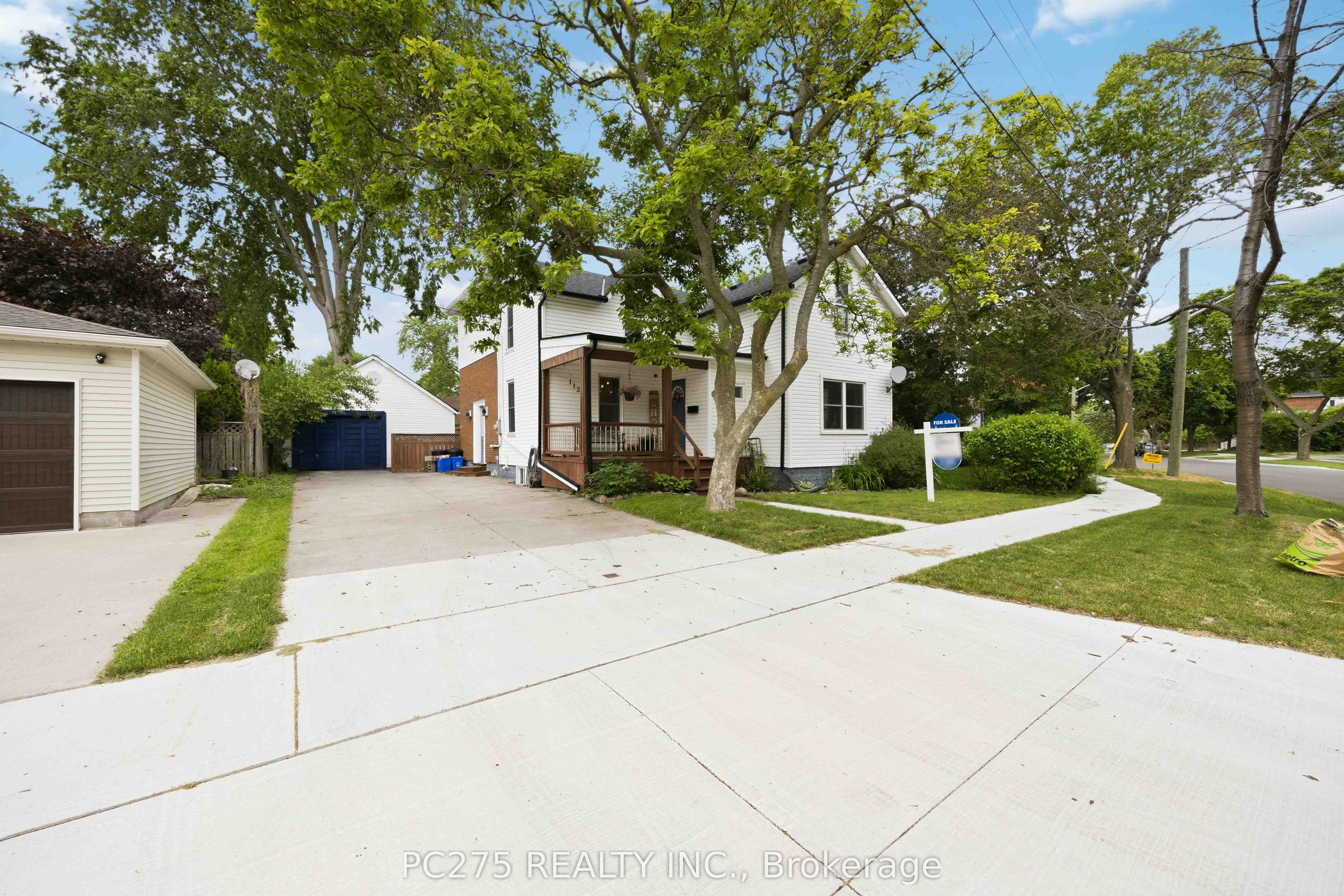 112 Essex Street, Sarnia, ON N7T 4R7 photo 3