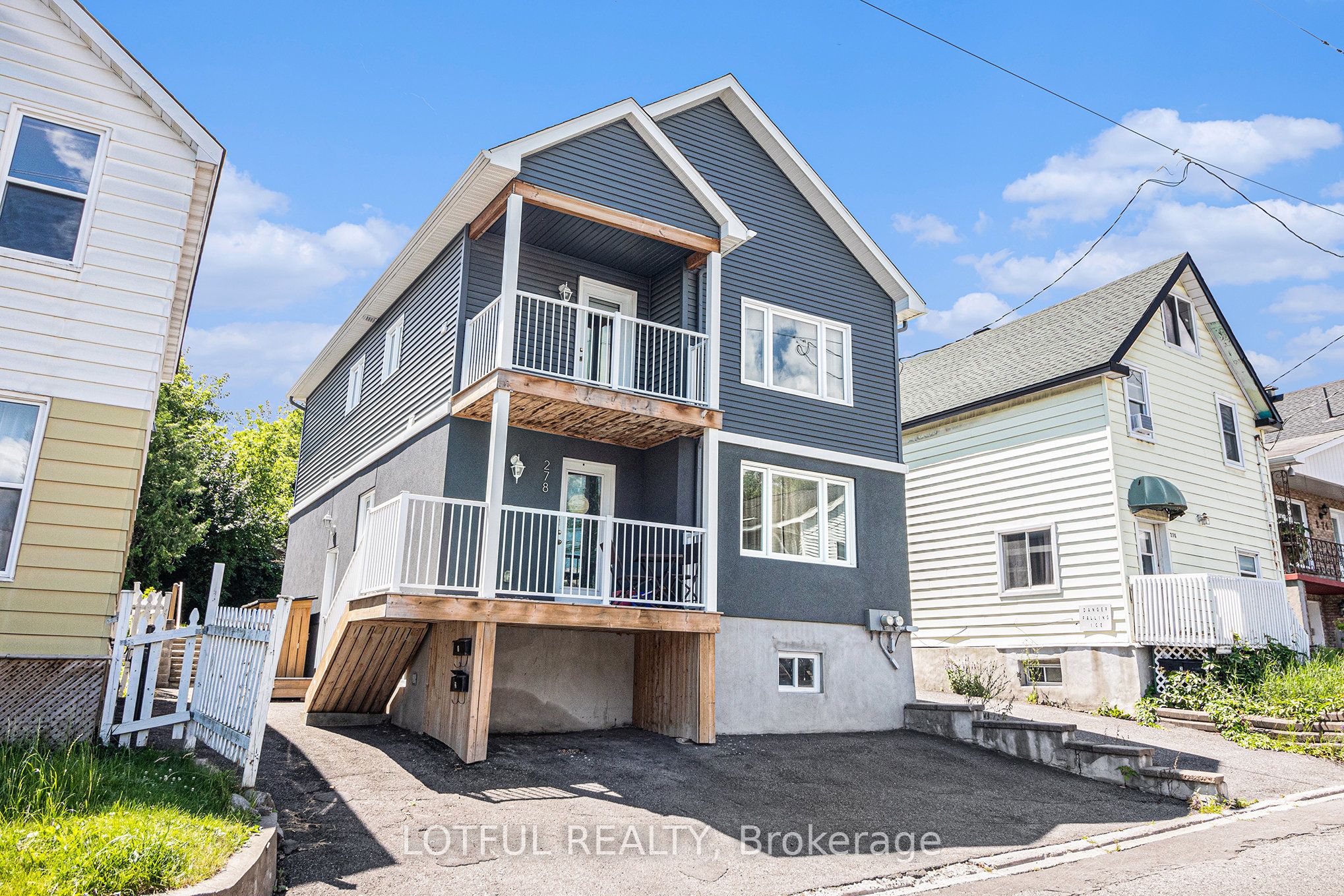 278 Shakespeare Street 2, Vanier and Kingsview Park, ON K1L 5M5