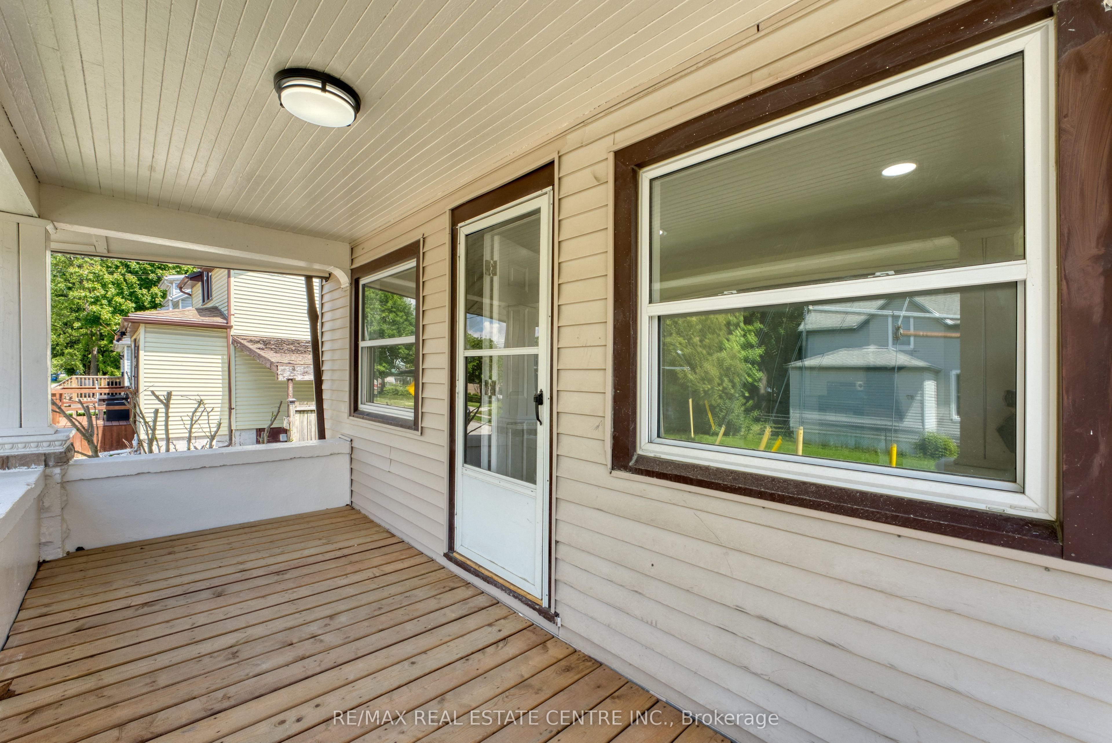 88 Lorne Avenue, Chatham-Kent, ON N7M 1R9 photo 4