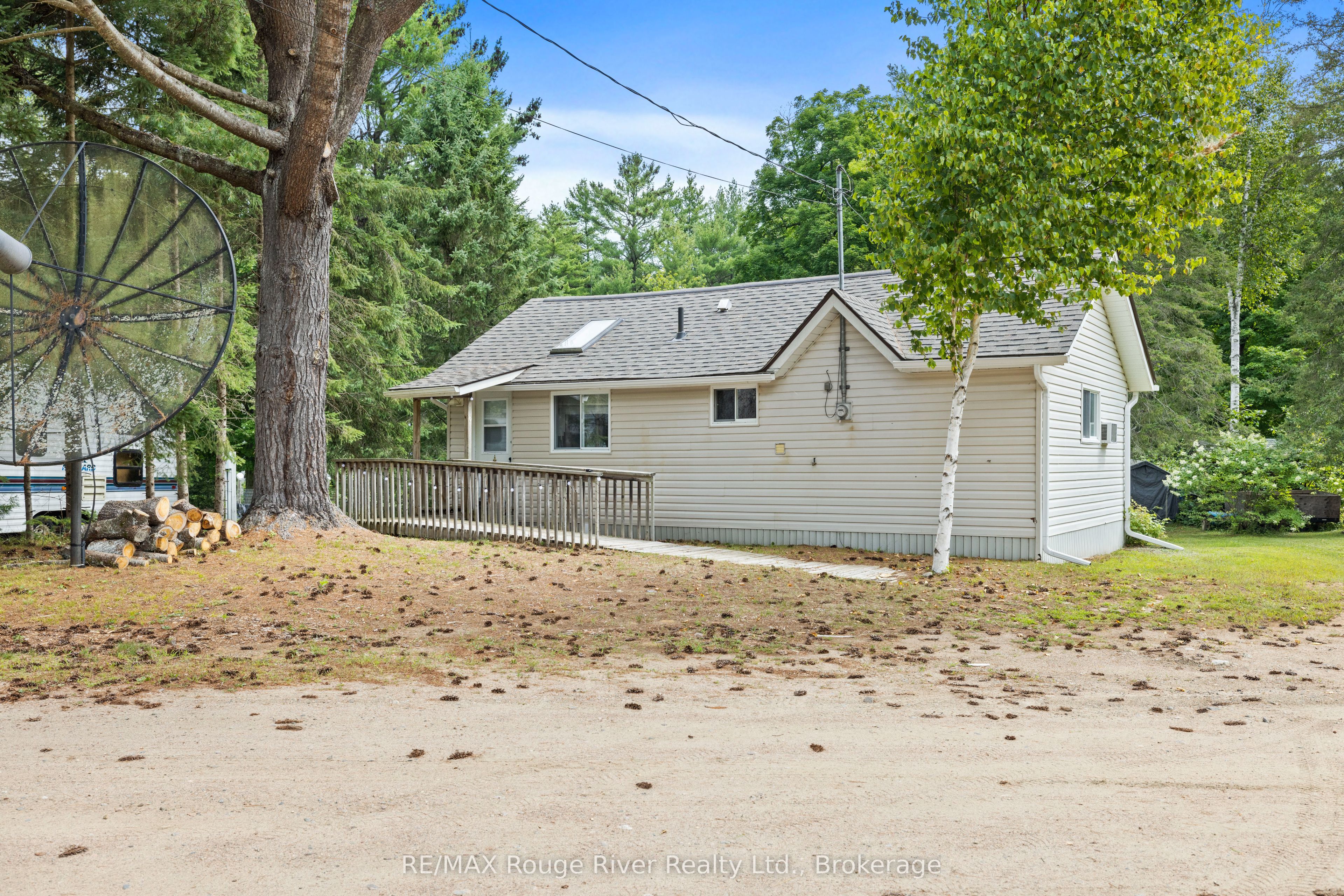 39 Hobo Lane, Hastings Highlands, ON K0L 1C0 photo 3
